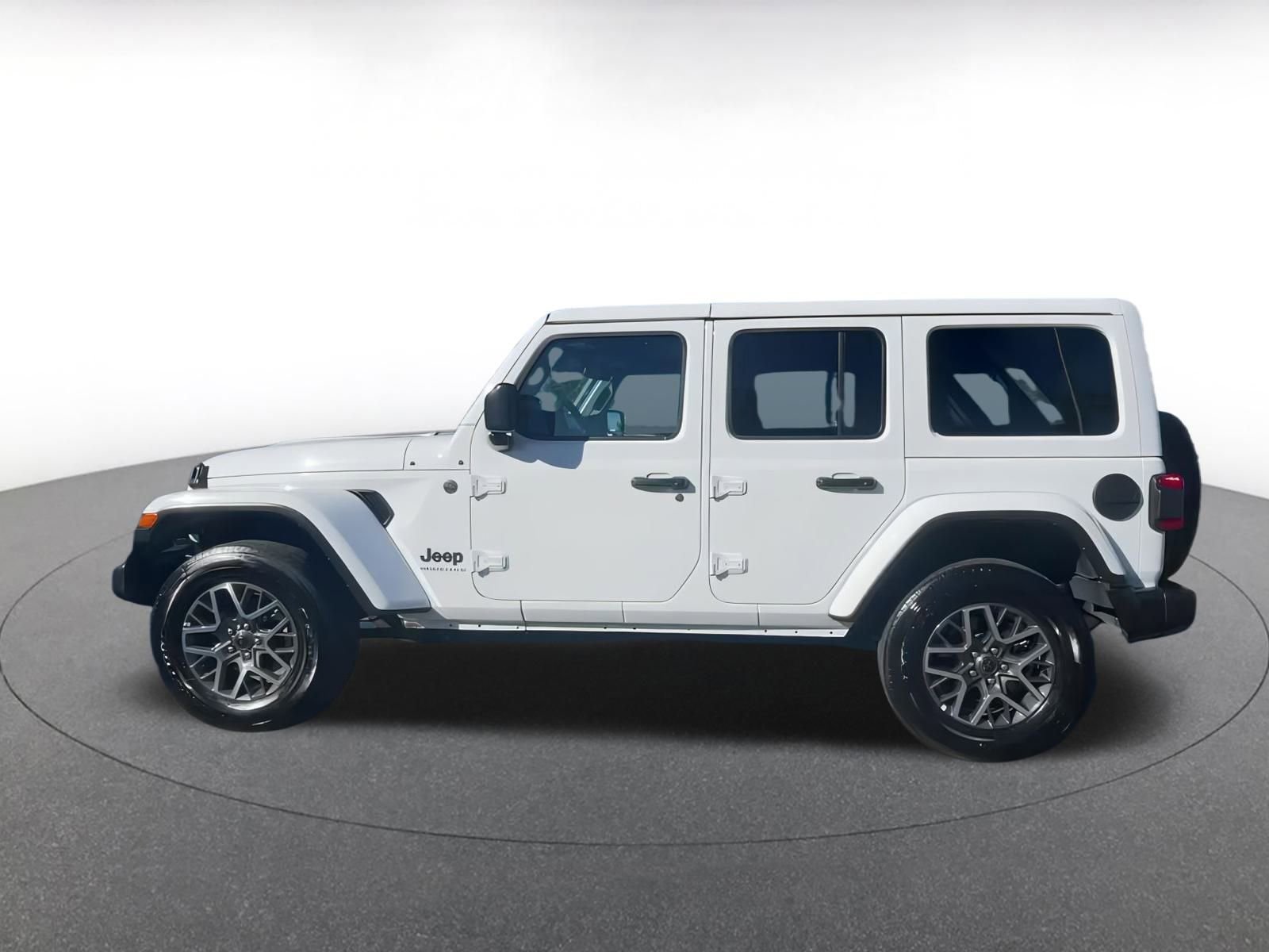 Thumbnail: 2025 Jeep Wrangler - 9