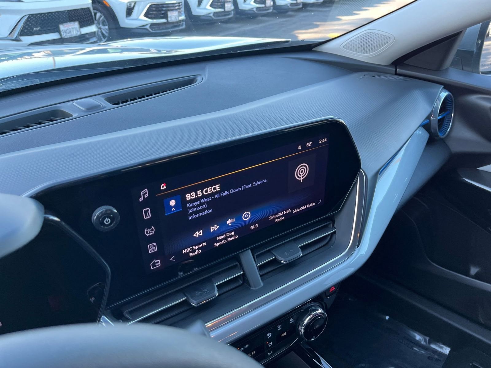 Thumbnail: 2025 Chevrolet Trax - 18