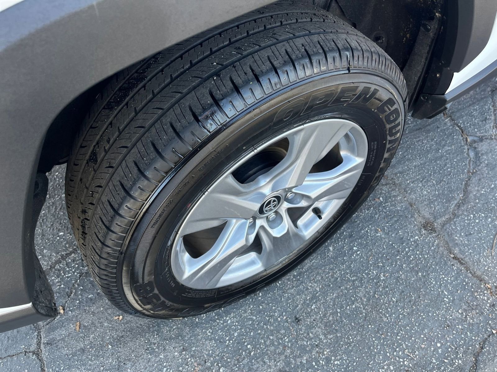 Thumbnail: 2025 Toyota RAV4 - 30