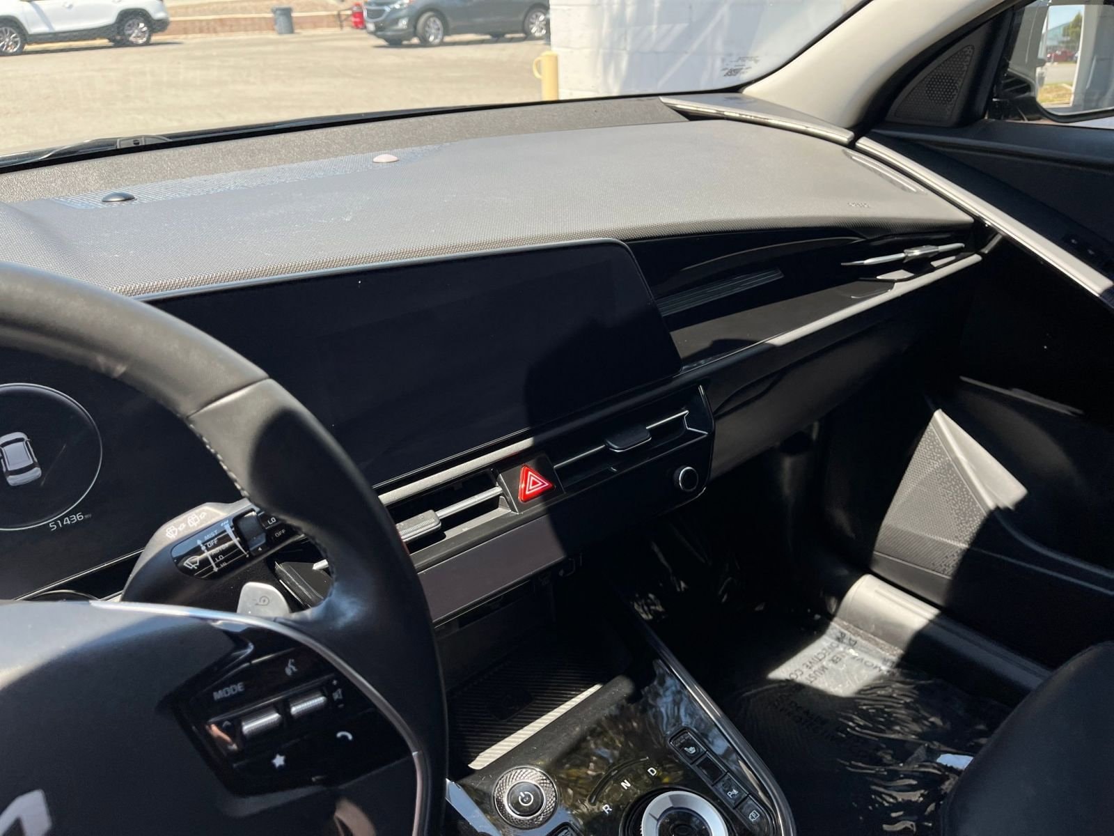 Thumbnail: 2023 Kia Niro - 17
