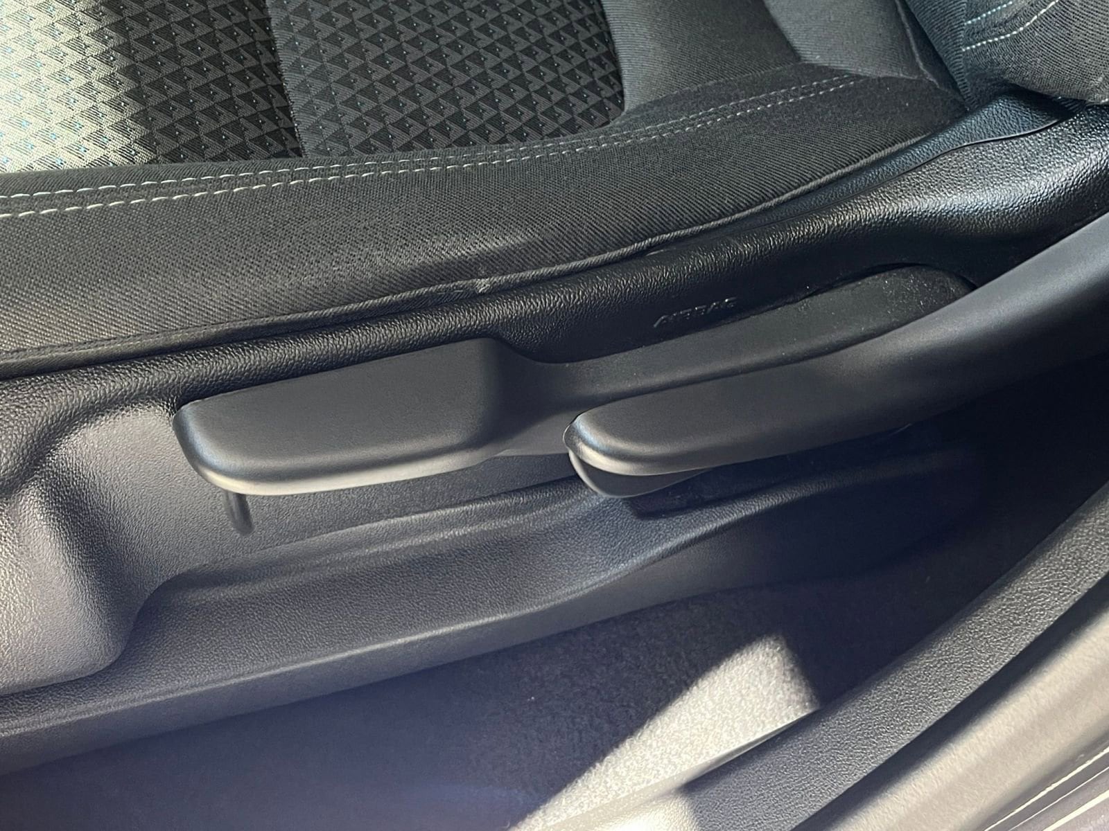 Thumbnail: 2023 Chevrolet Bolt EV - 23