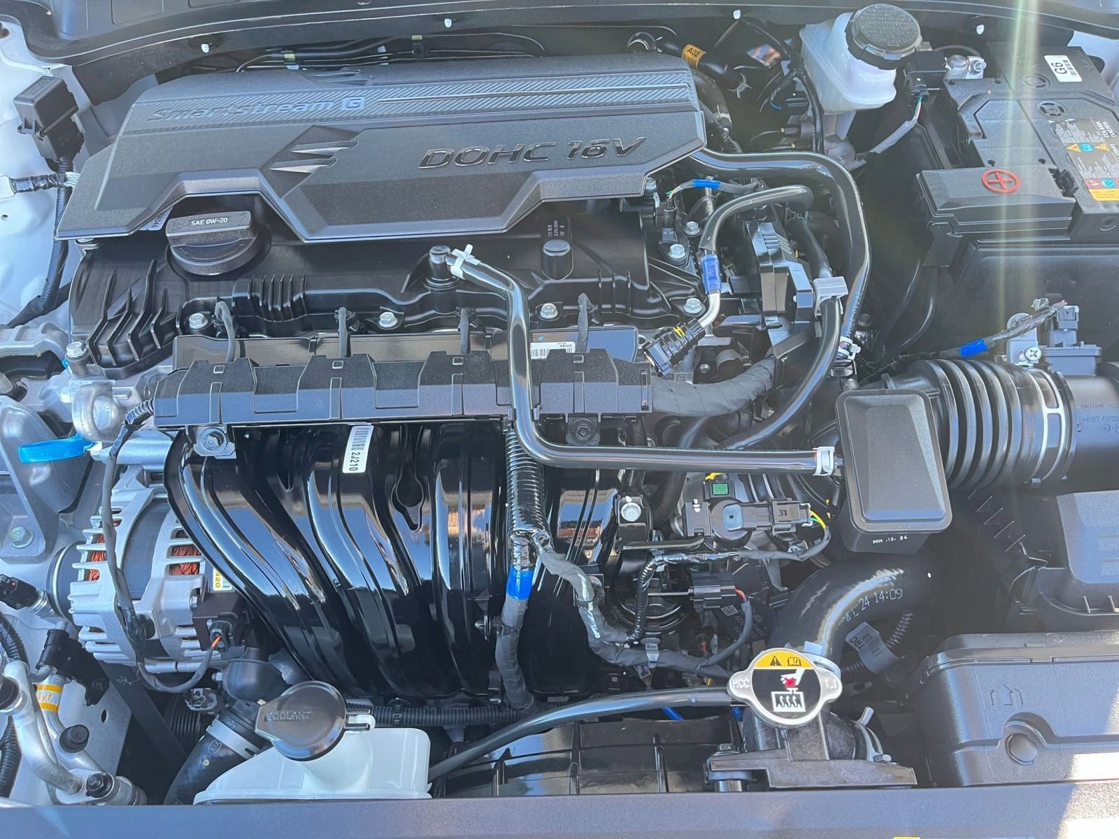 Thumbnail: 2025 Hyundai Elantra - 32