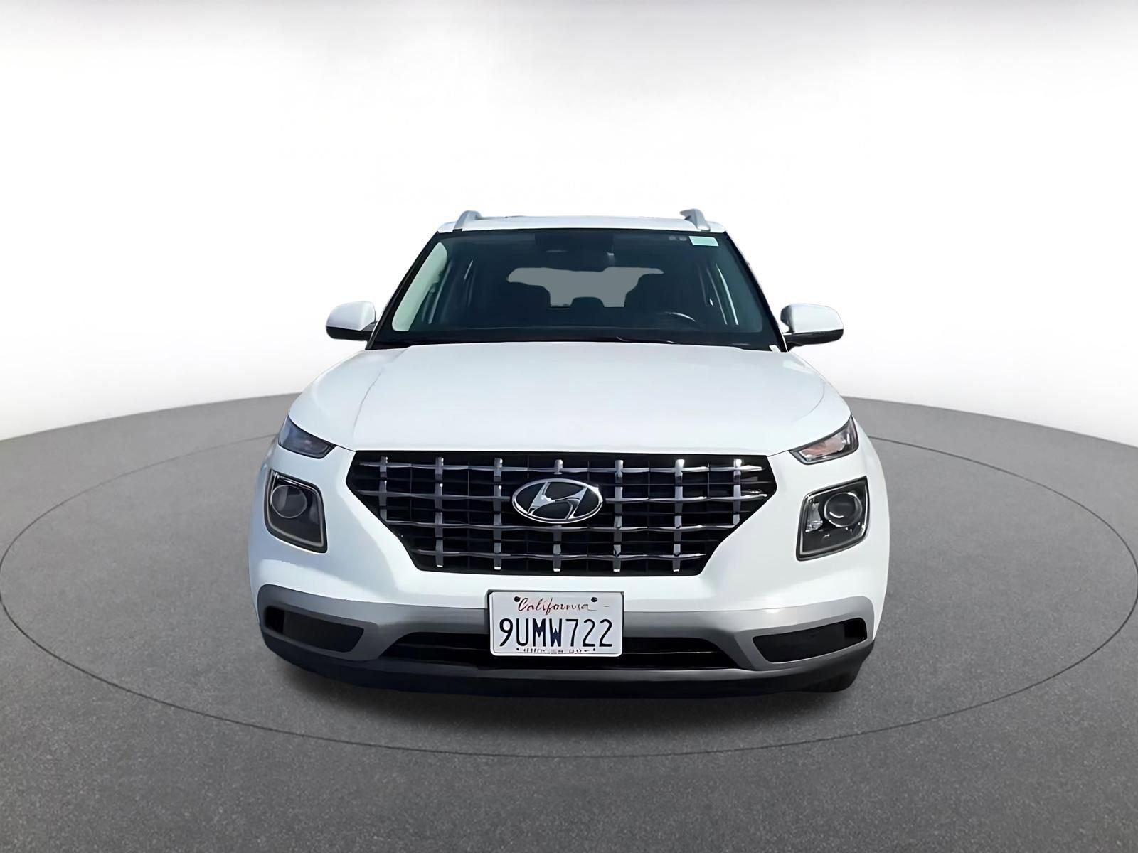 Thumbnail: 2025 Hyundai Venue - 4