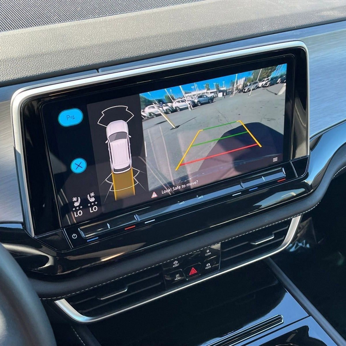 Thumbnail: 2025 Volkswagen Atlas - 25