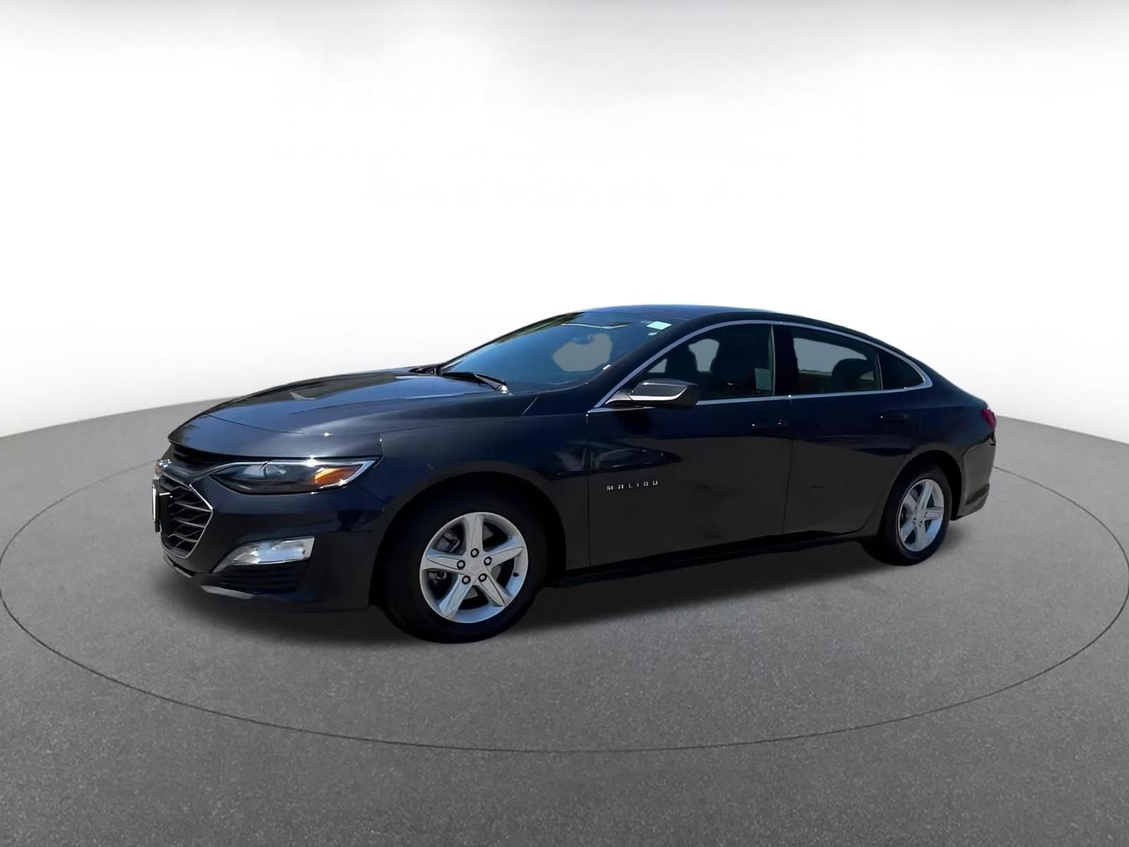 Thumbnail: 2023 Chevrolet Malibu - 8