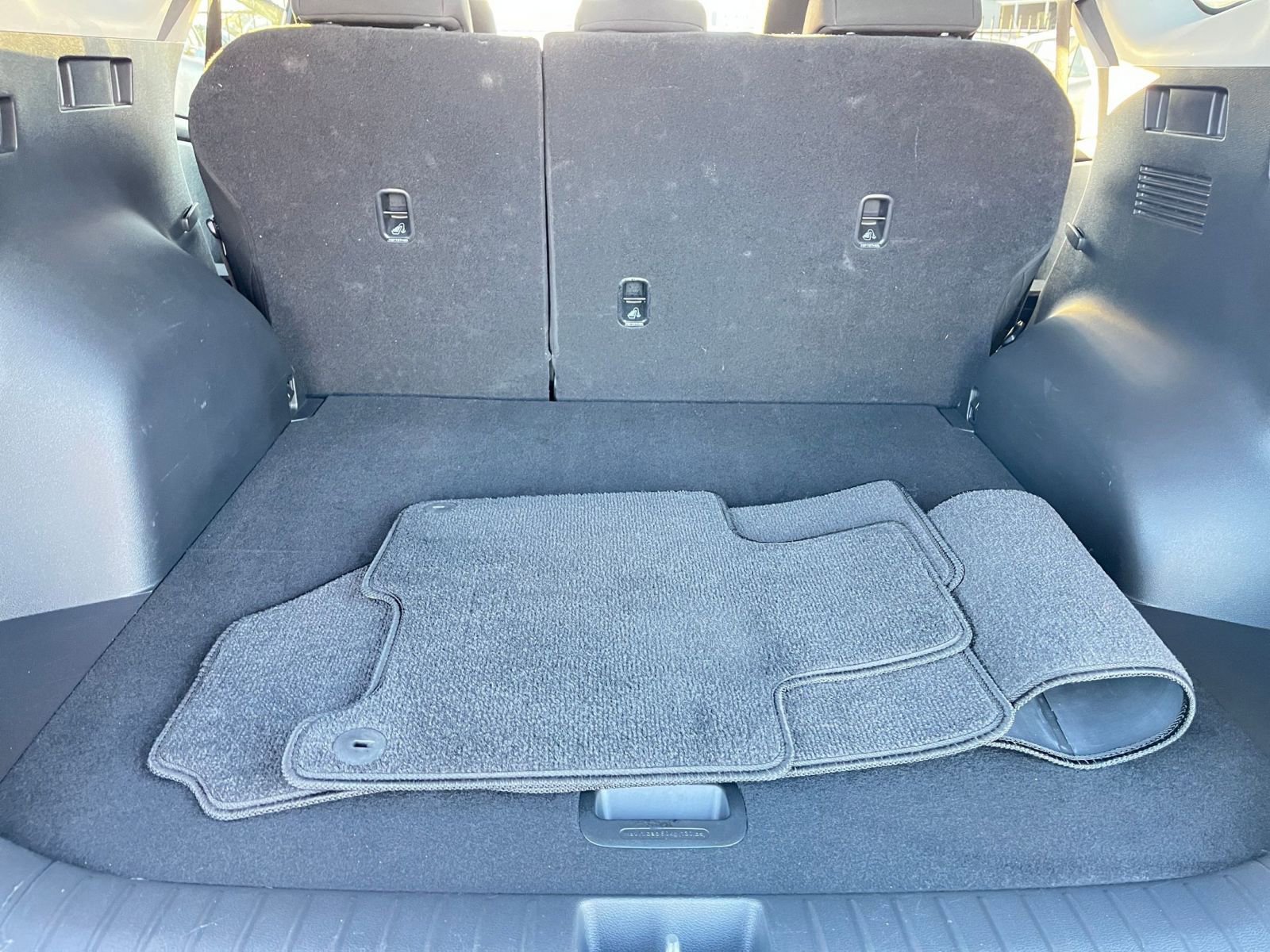 Thumbnail: 2025 Kia Sportage - 31