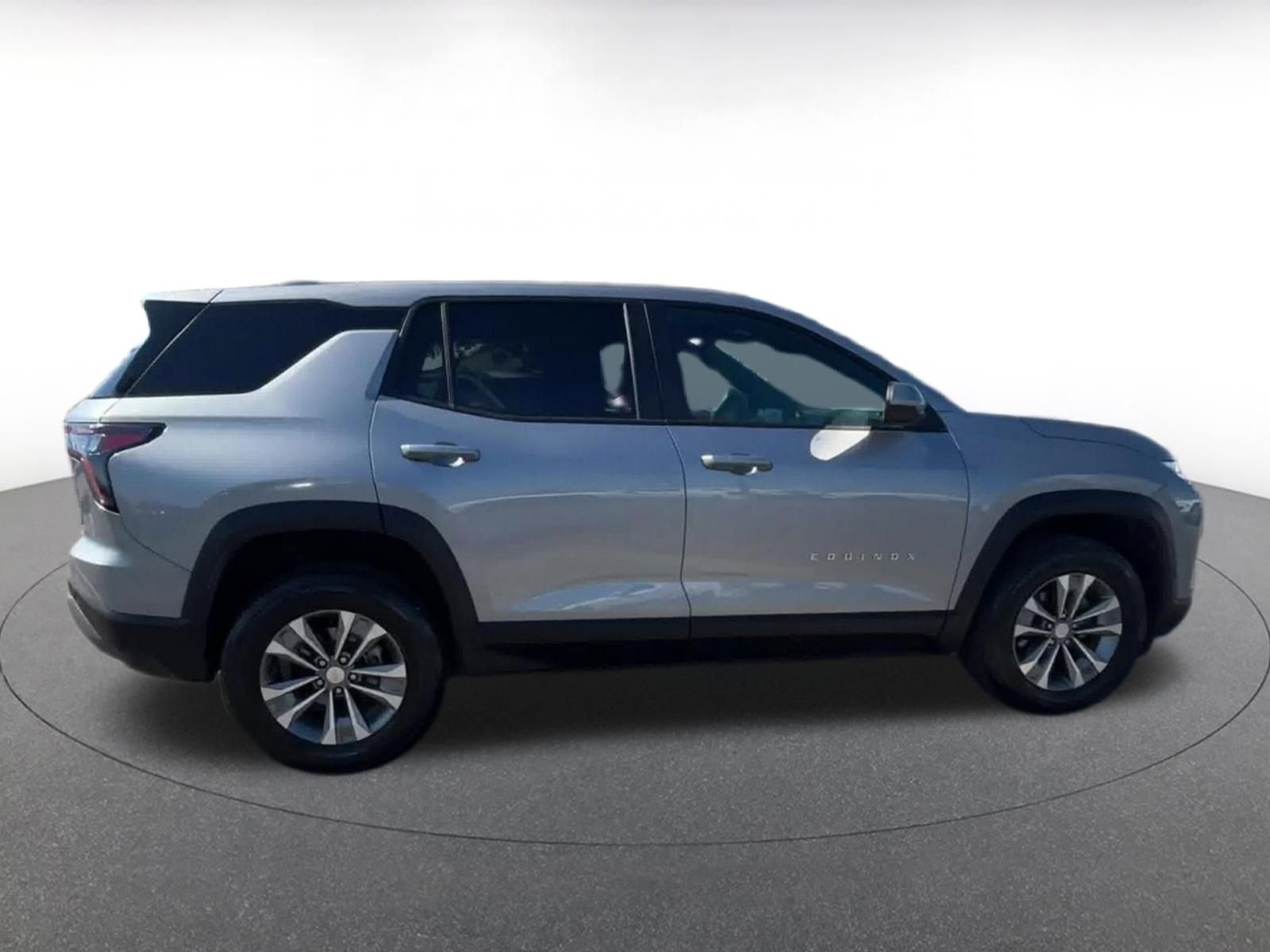 Thumbnail: 2025 Chevrolet Equinox - 16