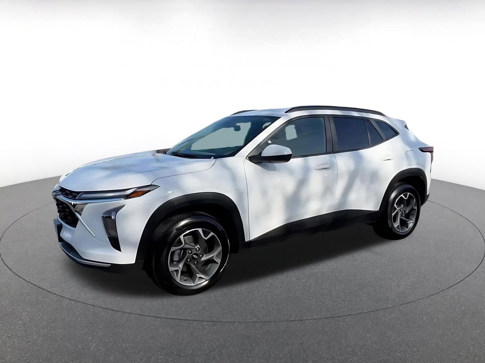 Thumbnail: 2025 Chevrolet Trax - 8