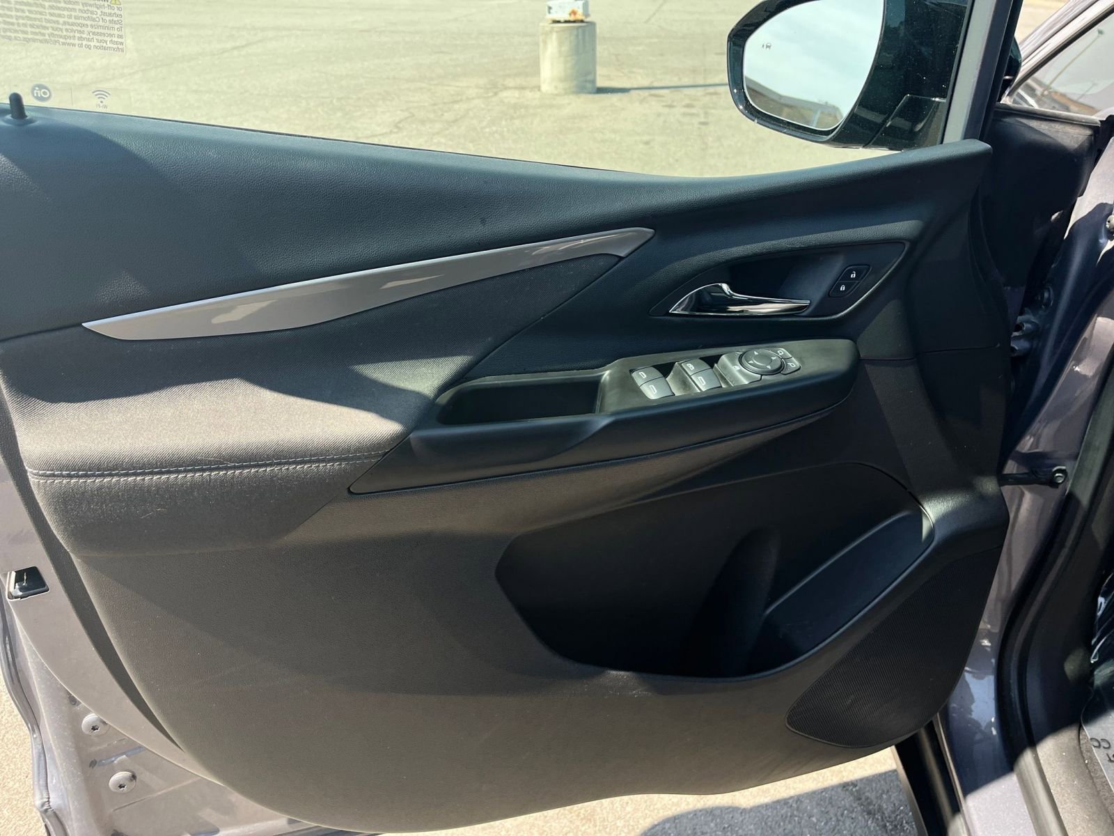Thumbnail: 2023 Chevrolet Bolt EV - 20