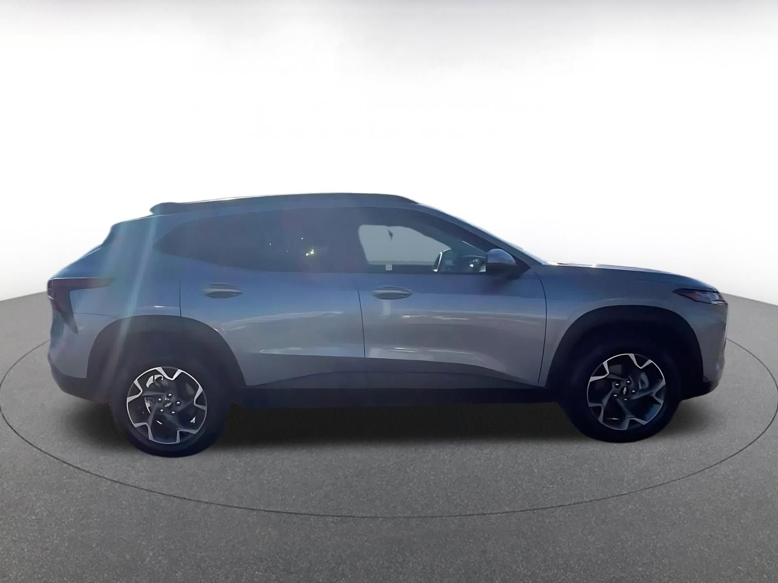 Thumbnail: 2025 Chevrolet Trax - 16