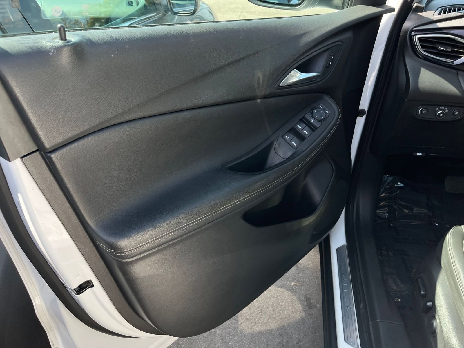 Thumbnail: 2021 Buick Encore GX - 16
