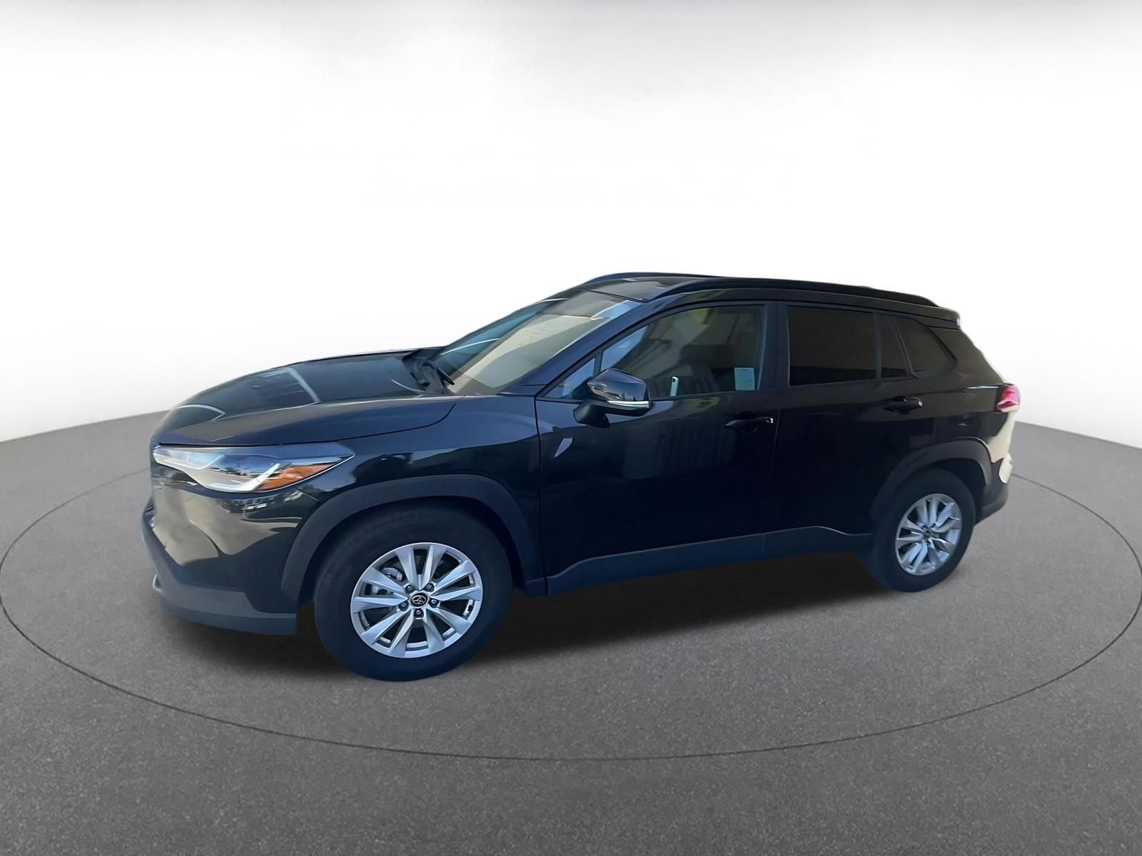 Thumbnail: 2025 Toyota Corolla Cross - 8