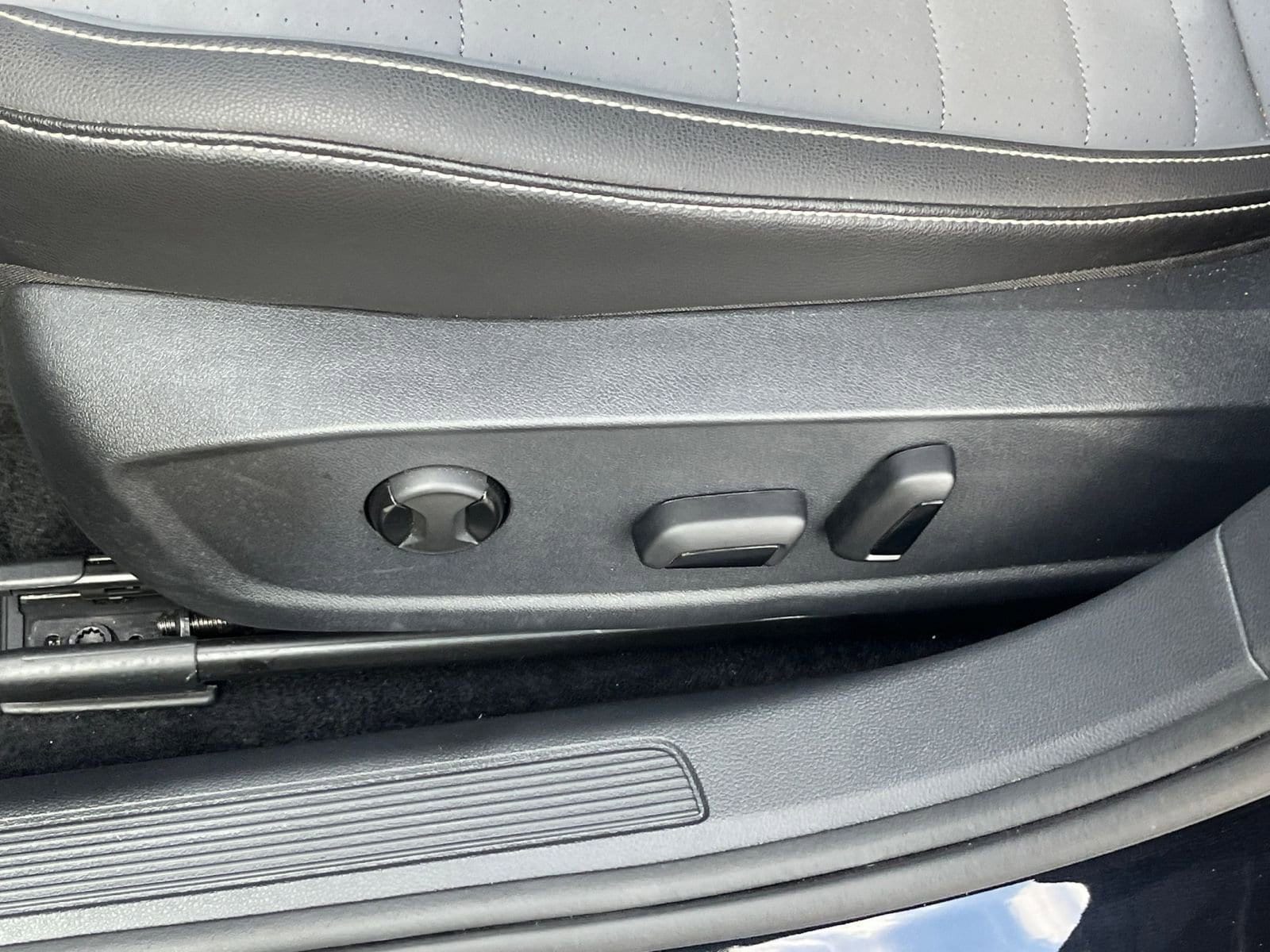 Thumbnail: 2025 Volkswagen Jetta - 23