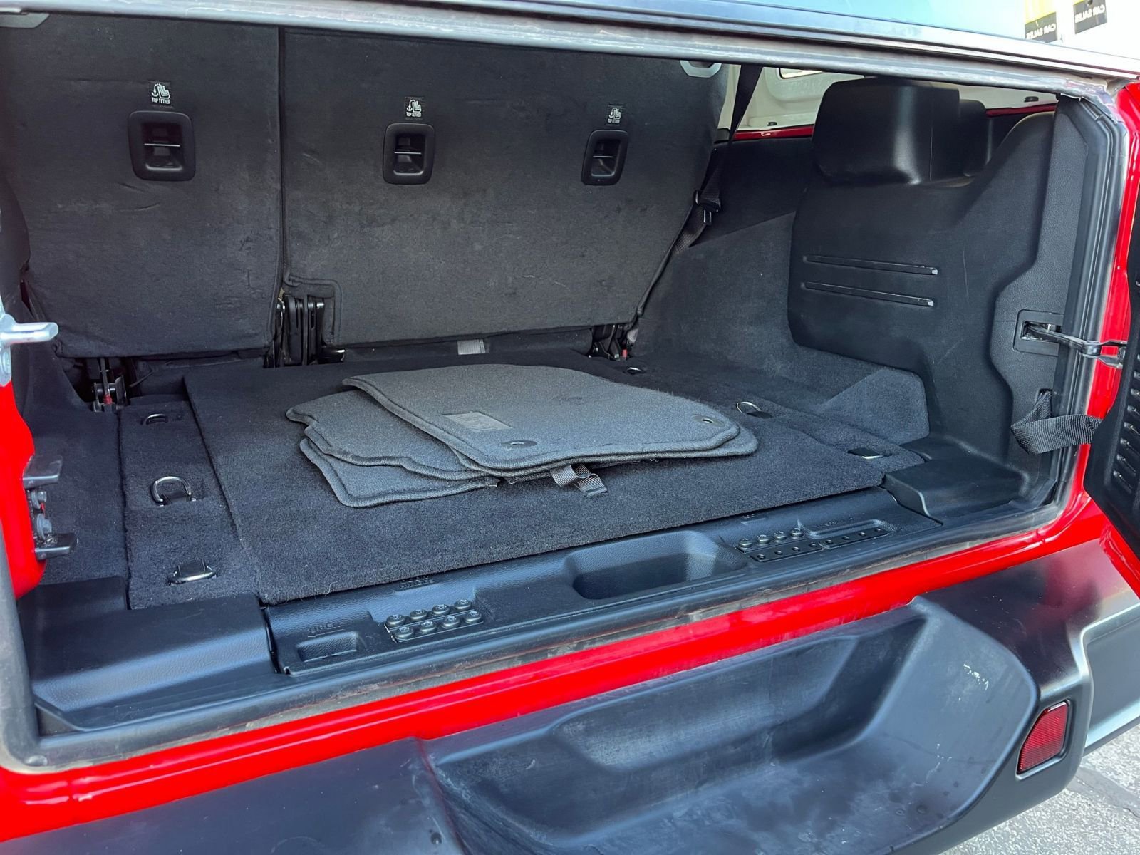 Thumbnail: 2025 Jeep Wrangler - 31