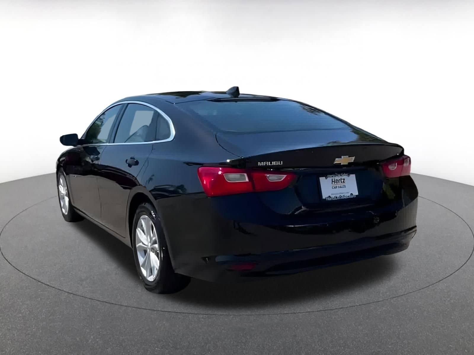 Thumbnail: 2023 Chevrolet Malibu - 9