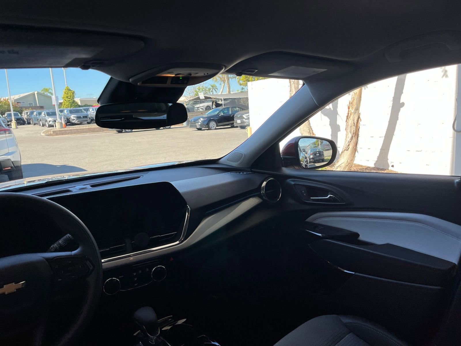 Thumbnail: 2025 Chevrolet Trax - 35