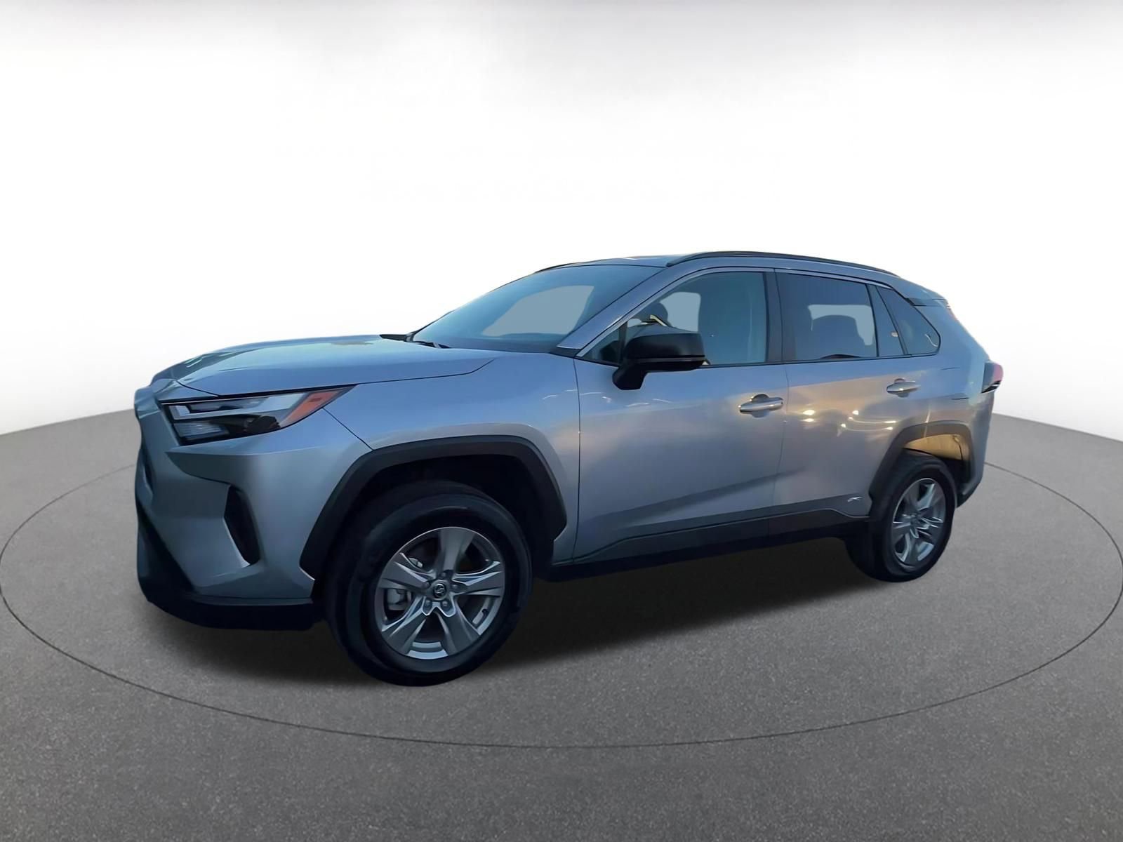 Thumbnail: 2025 Toyota RAV4 - 8