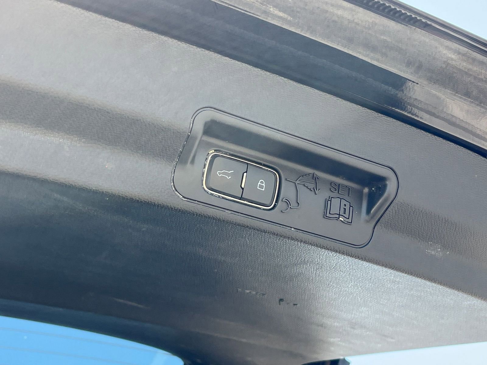 Thumbnail: 2023 Ford Explorer - 23