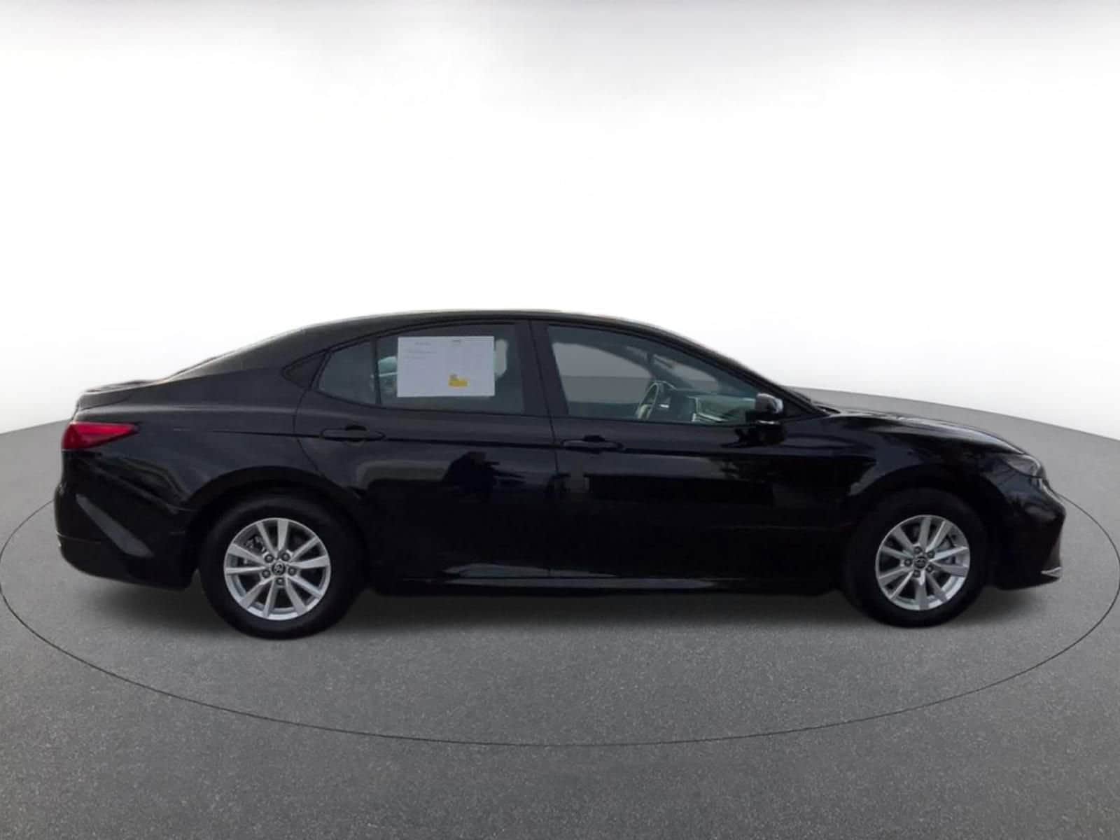 Thumbnail: 2025 Toyota Camry - 16