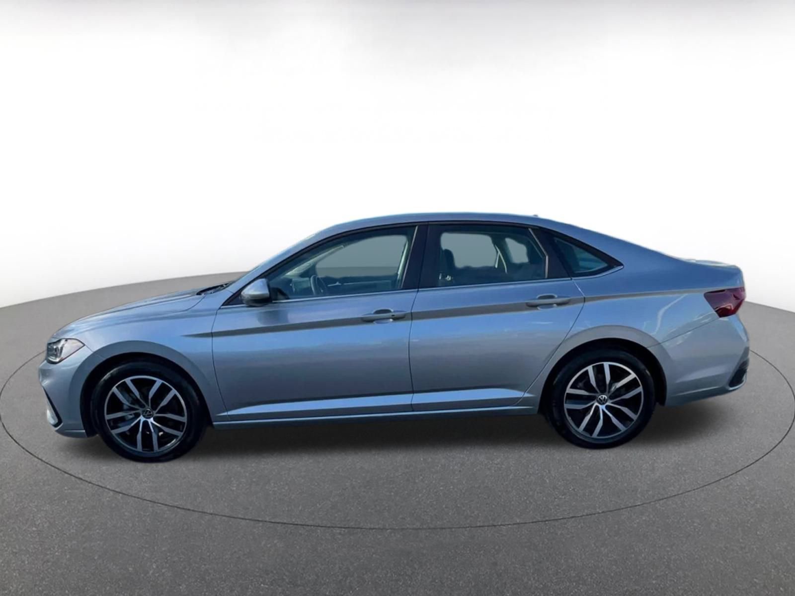 Thumbnail: 2025 Volkswagen Jetta - 9