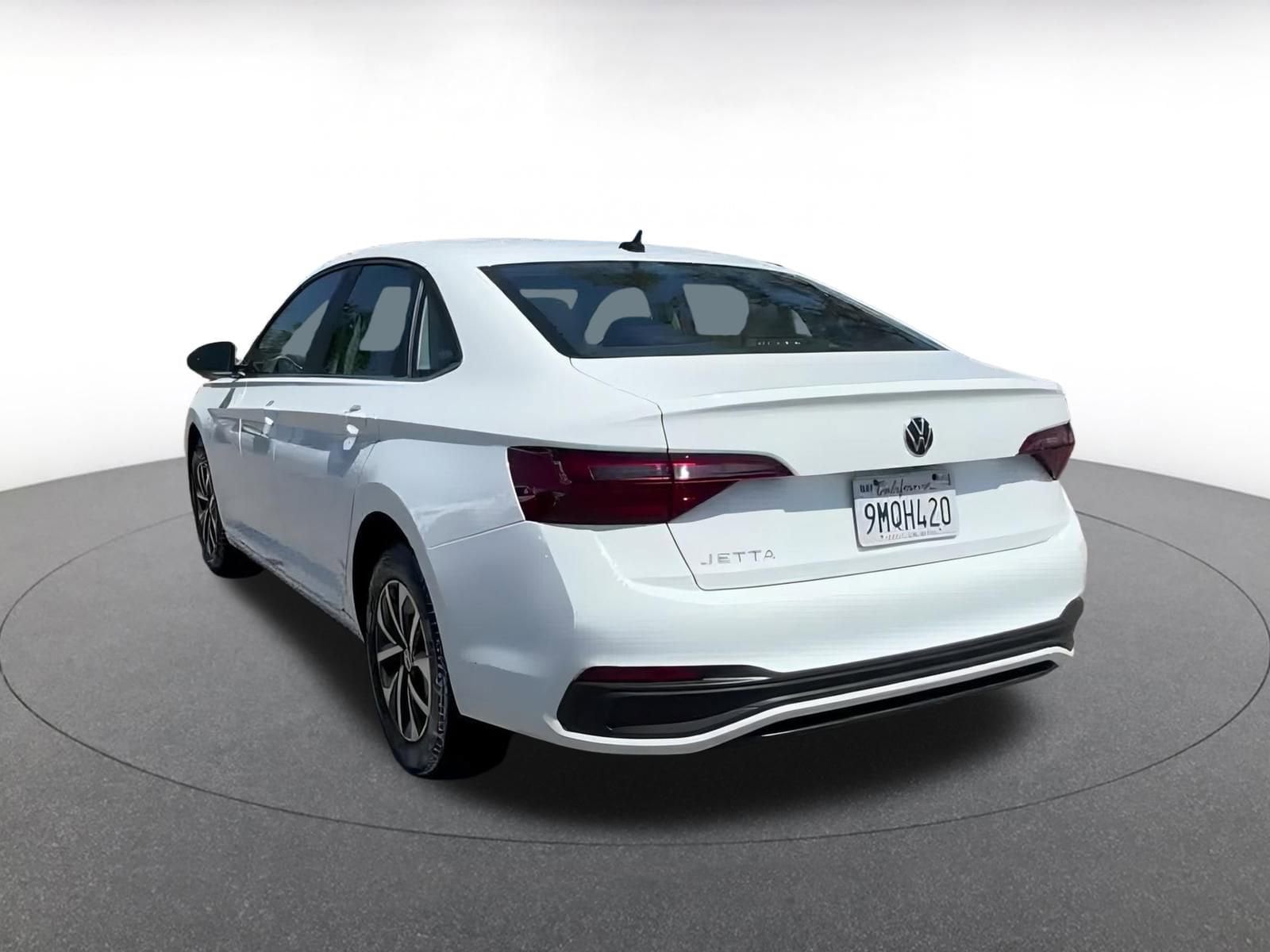 2024 Volkswagen Jetta S 9