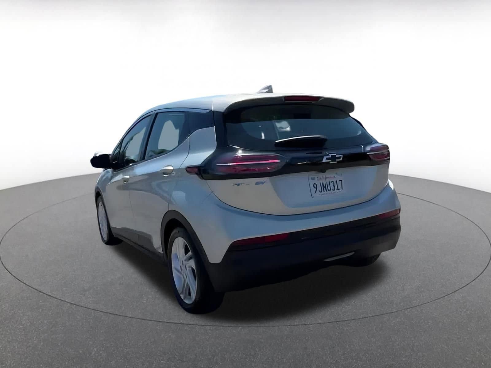 Thumbnail: 2023 Chevrolet Bolt EV - 9