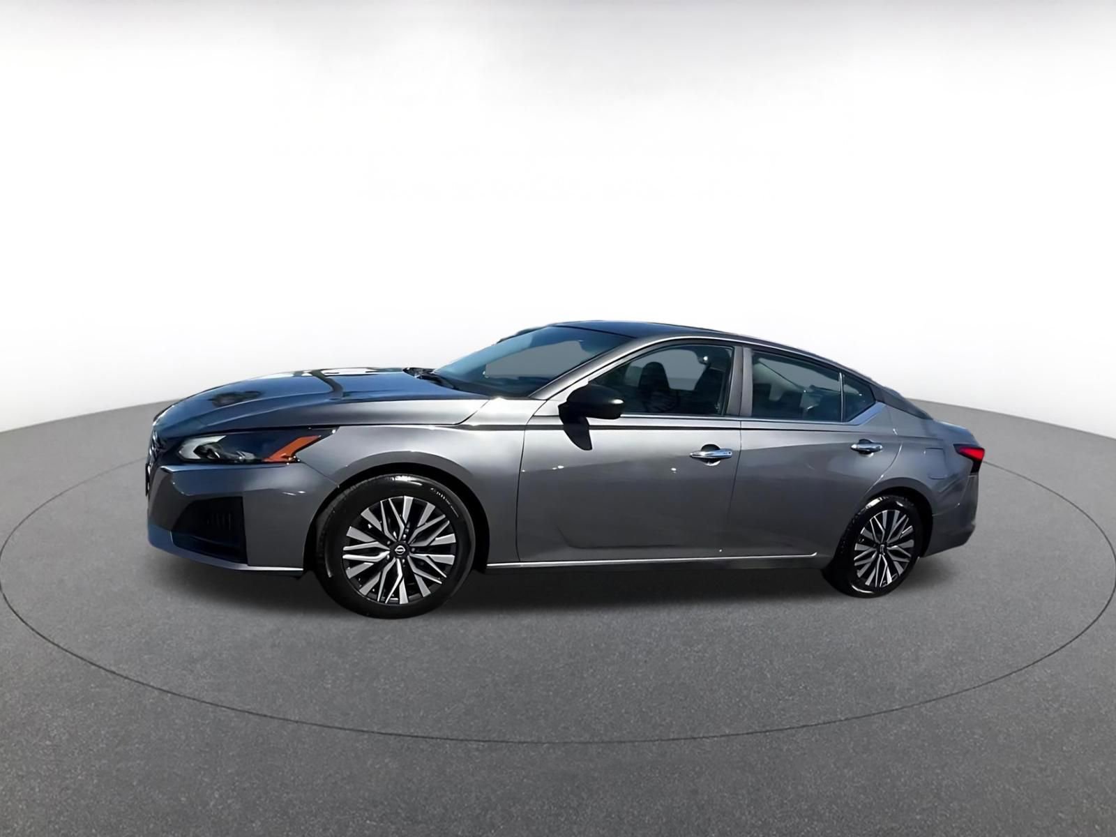 Thumbnail: 2025 Nissan Altima - 8