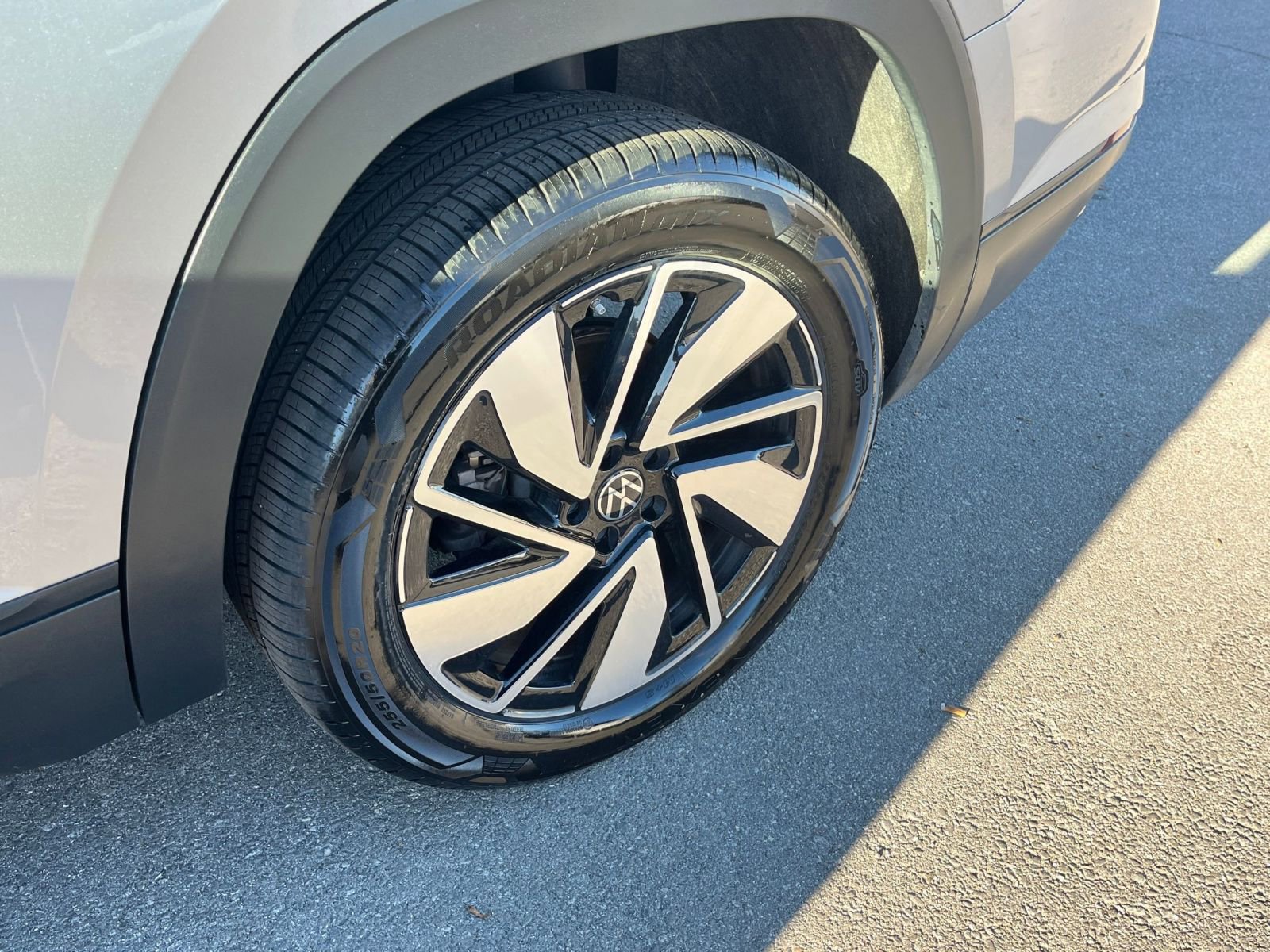 Thumbnail: 2025 Volkswagen Atlas - 30