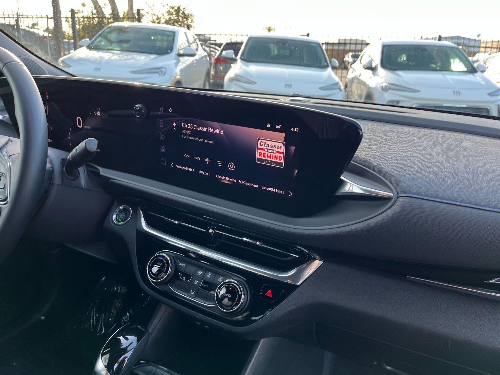 Thumbnail: 2025 Buick Envista - 17