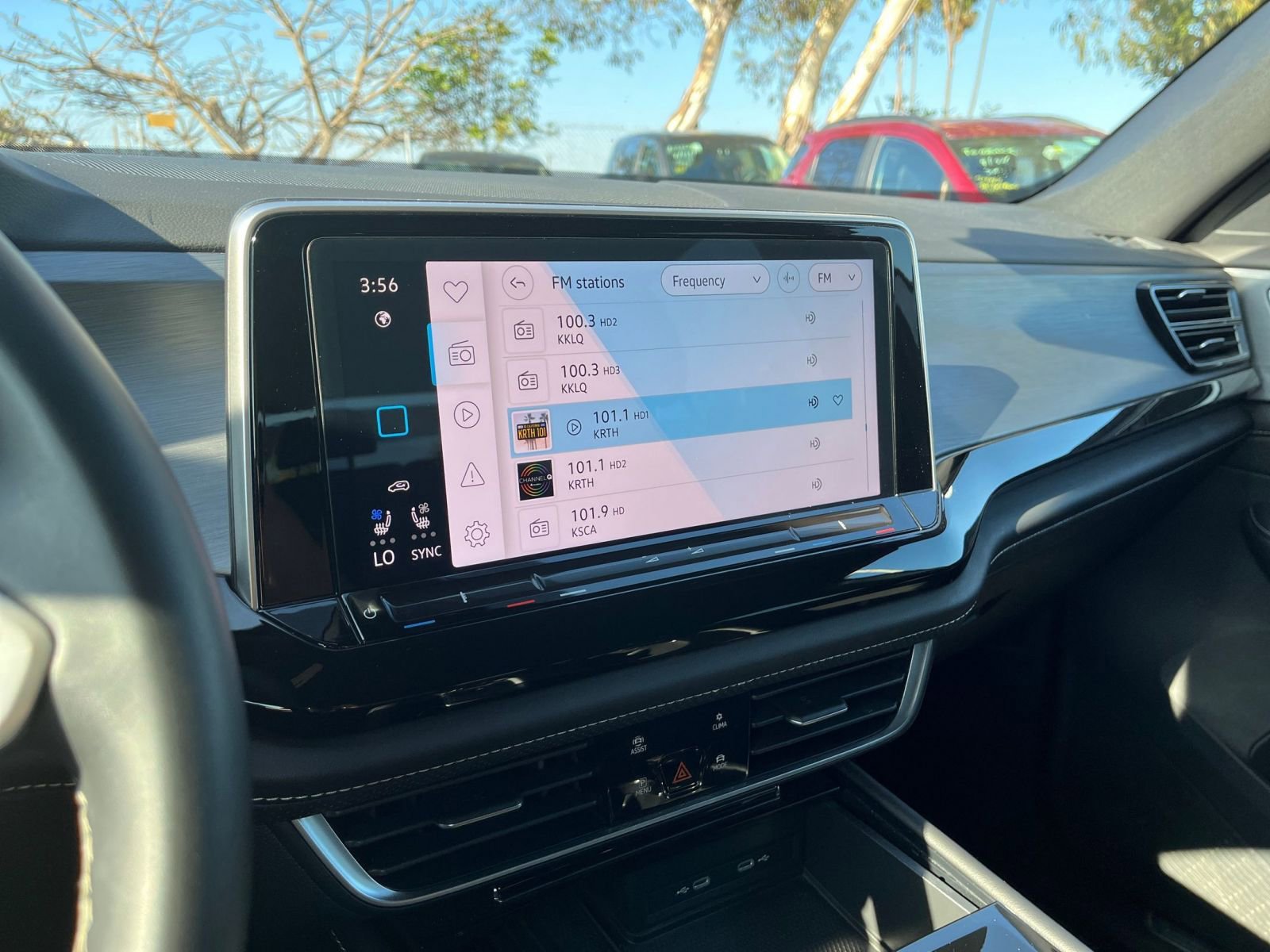 Thumbnail: 2025 Volkswagen Atlas - 21