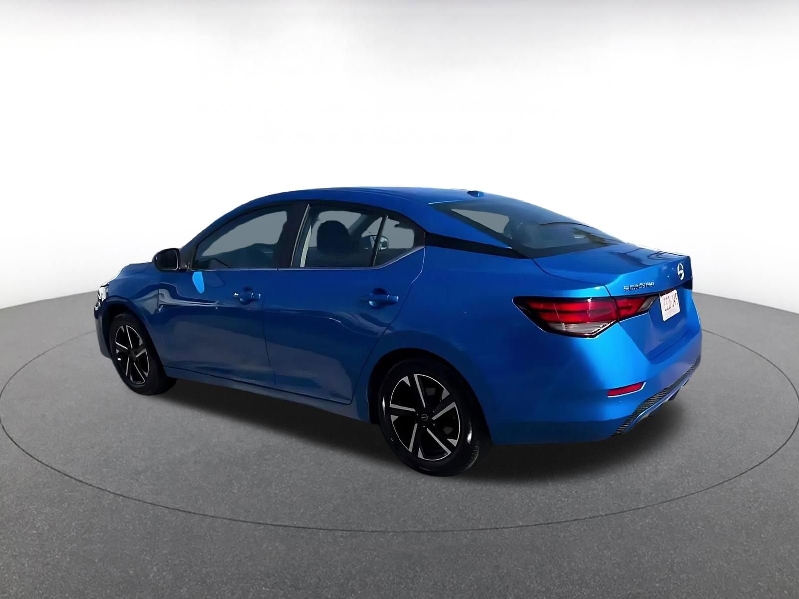 Thumbnail: 2025 Nissan Sentra - 10