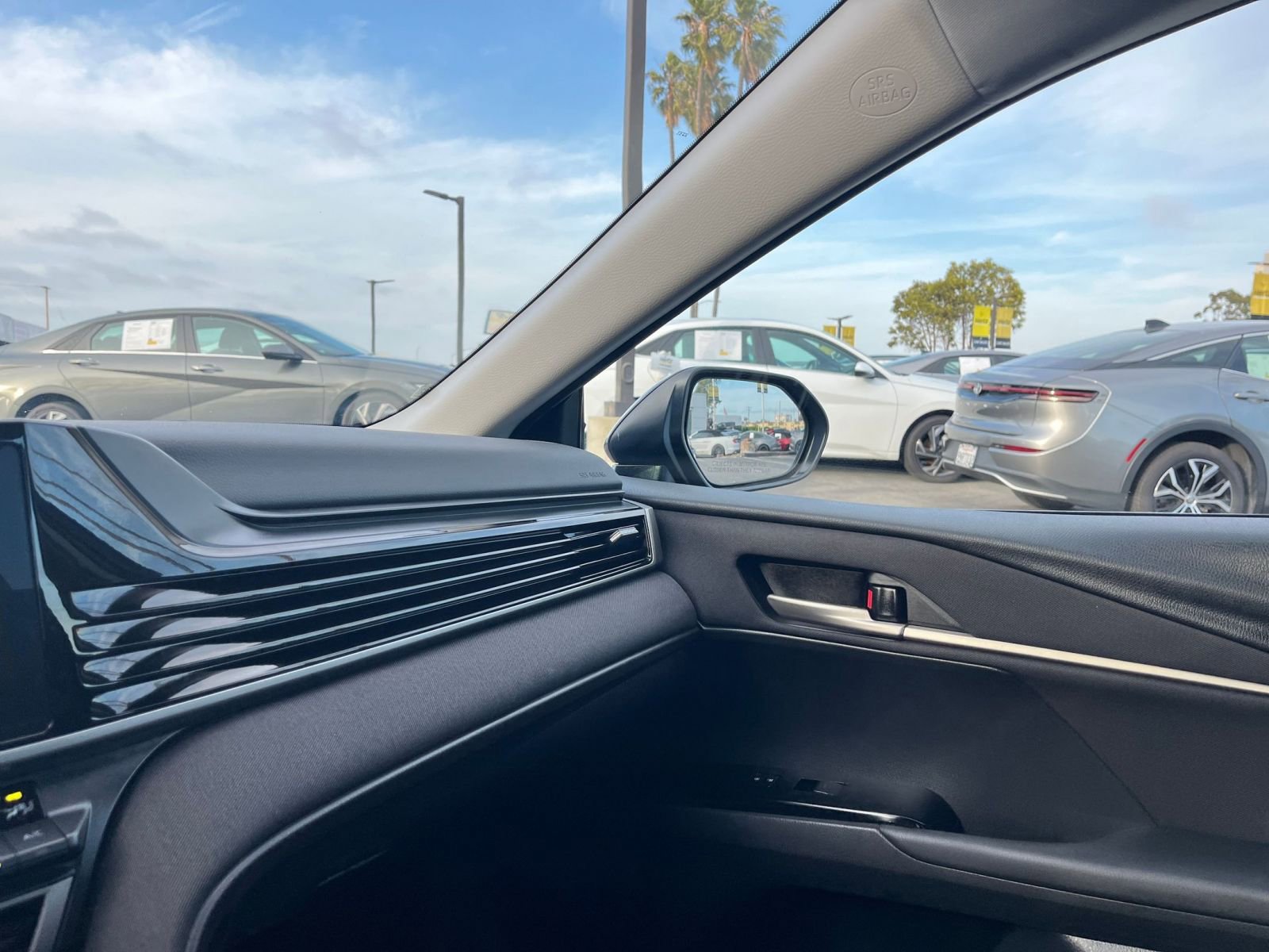 Thumbnail: 2025 Toyota Camry - 35