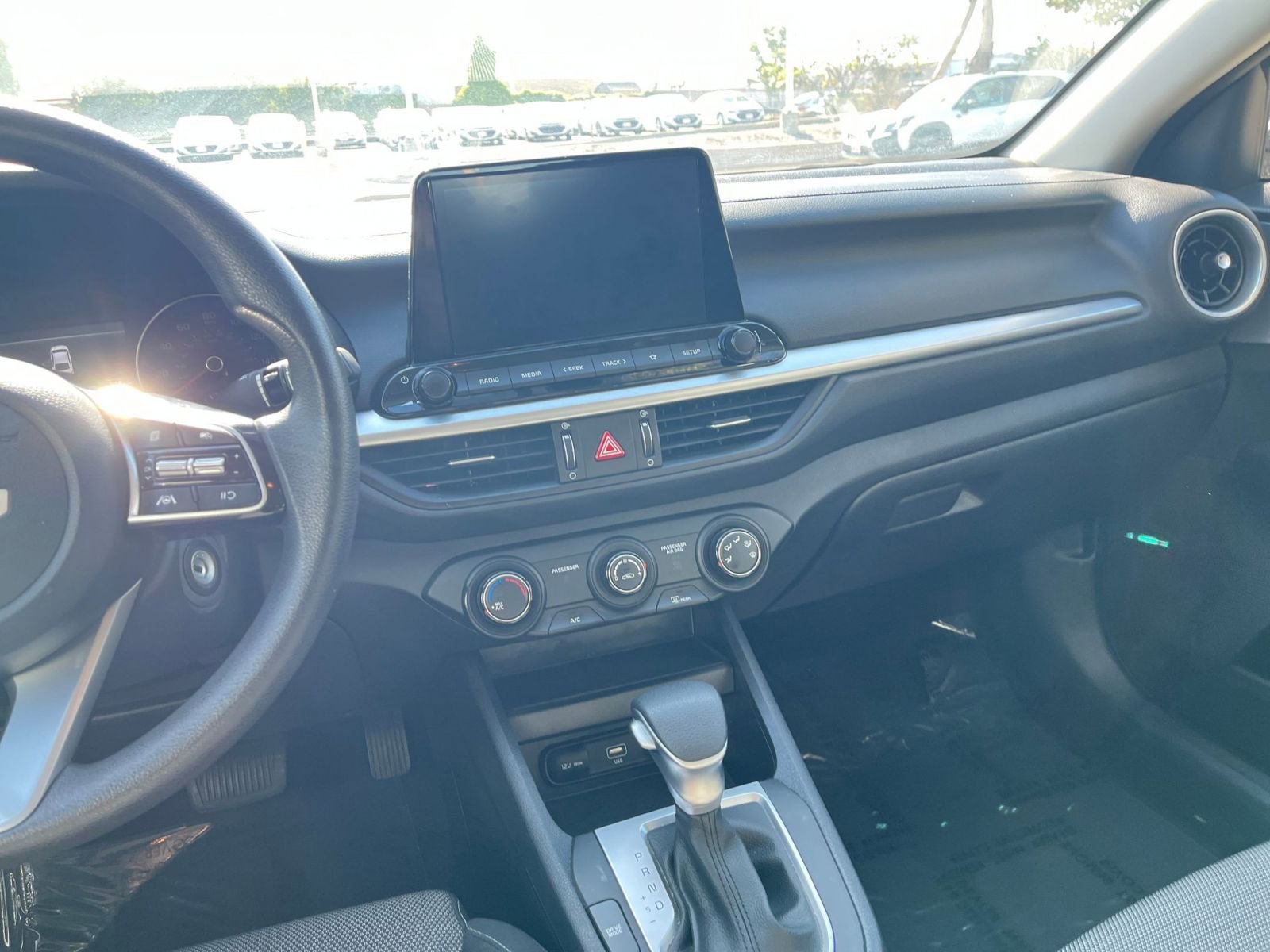 Thumbnail: 2024 Kia Forte - 15