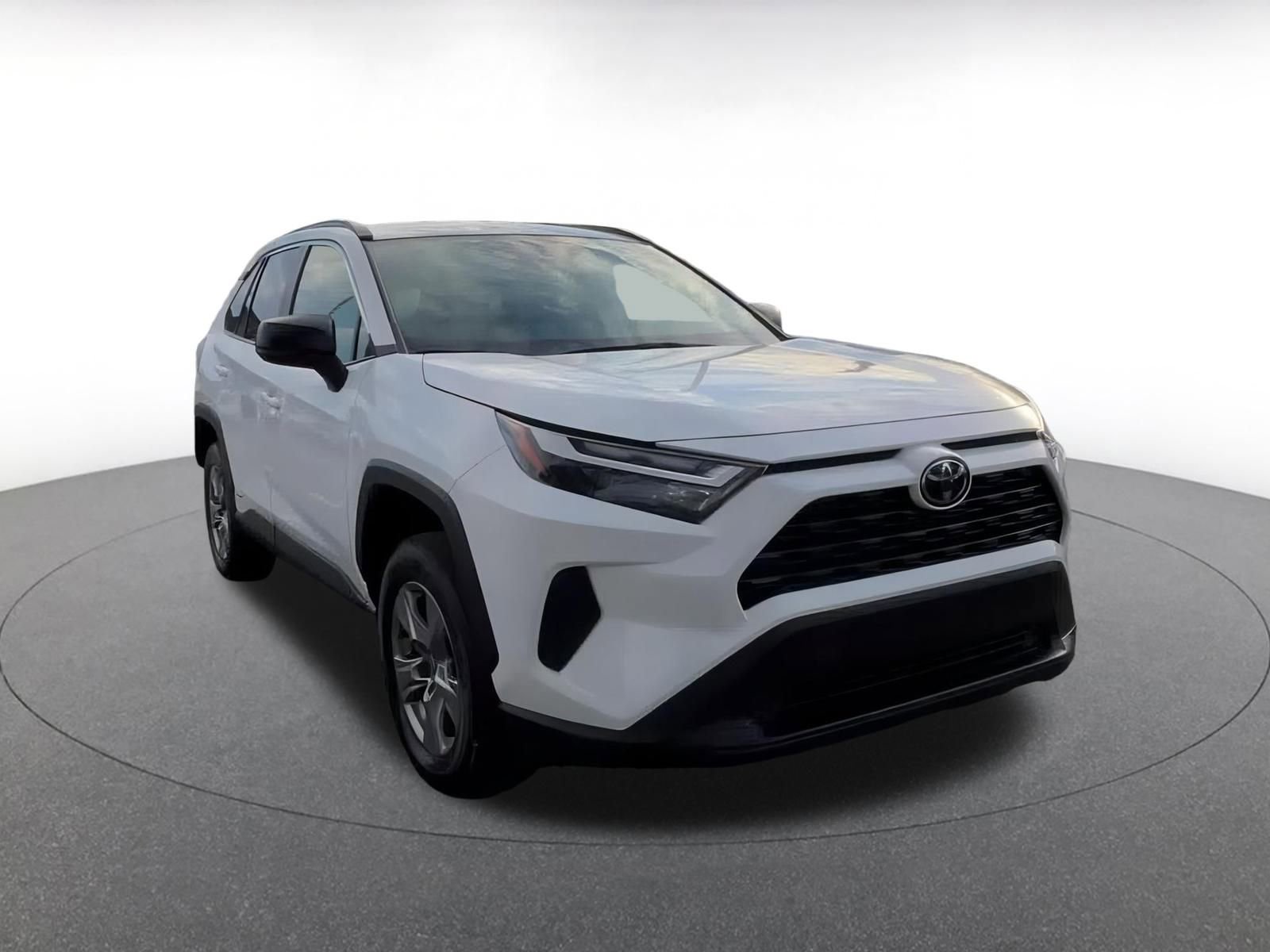 Thumbnail: 2025 Toyota RAV4 - 3