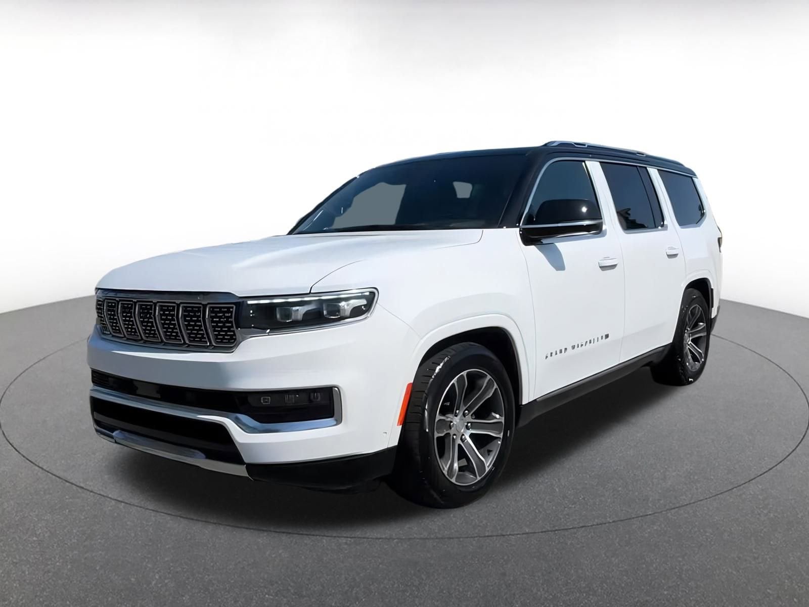 Thumbnail: 2023 Jeep Grand Wagoneer - 5