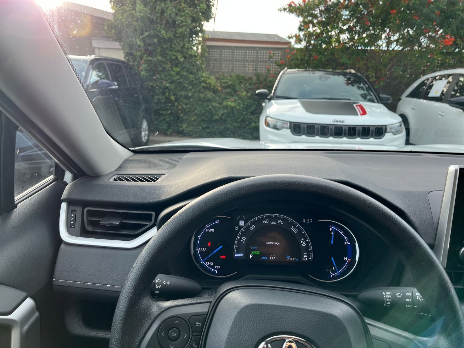 Thumbnail: 2025 Toyota RAV4 - 34