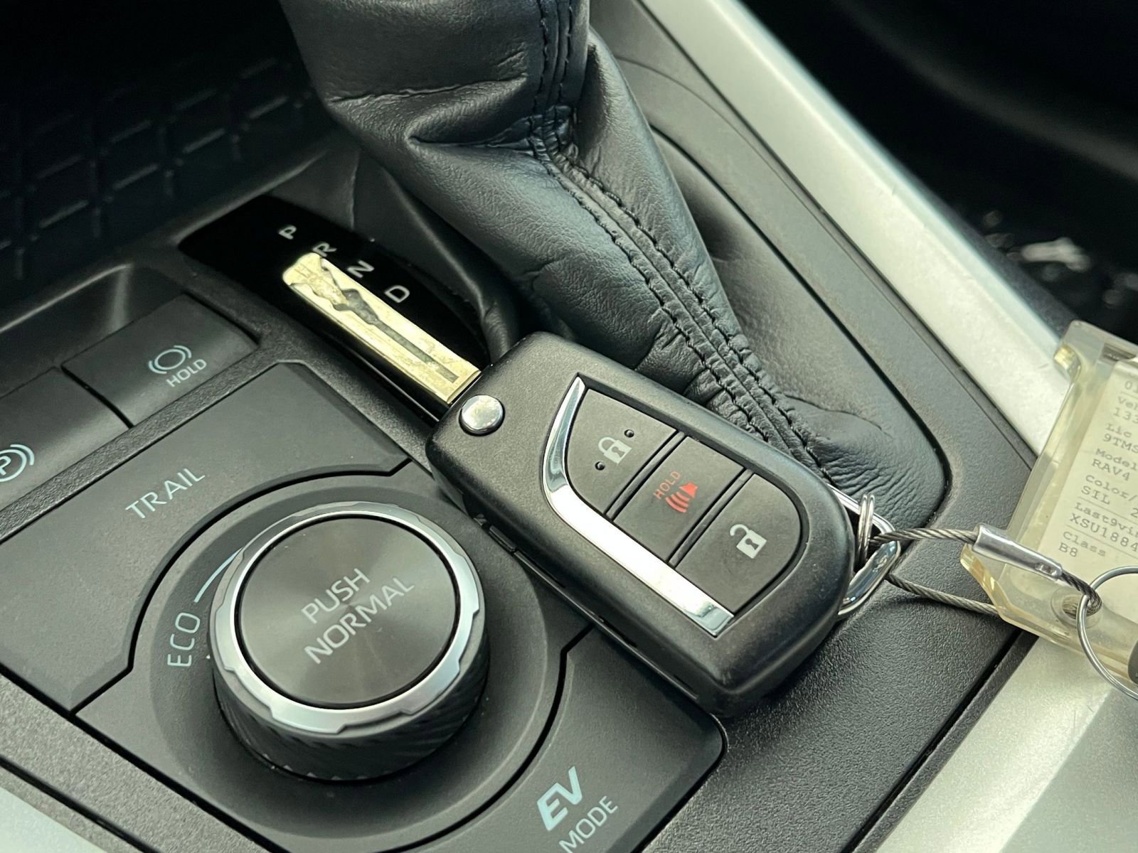 Thumbnail: 2025 Toyota RAV4 - 21