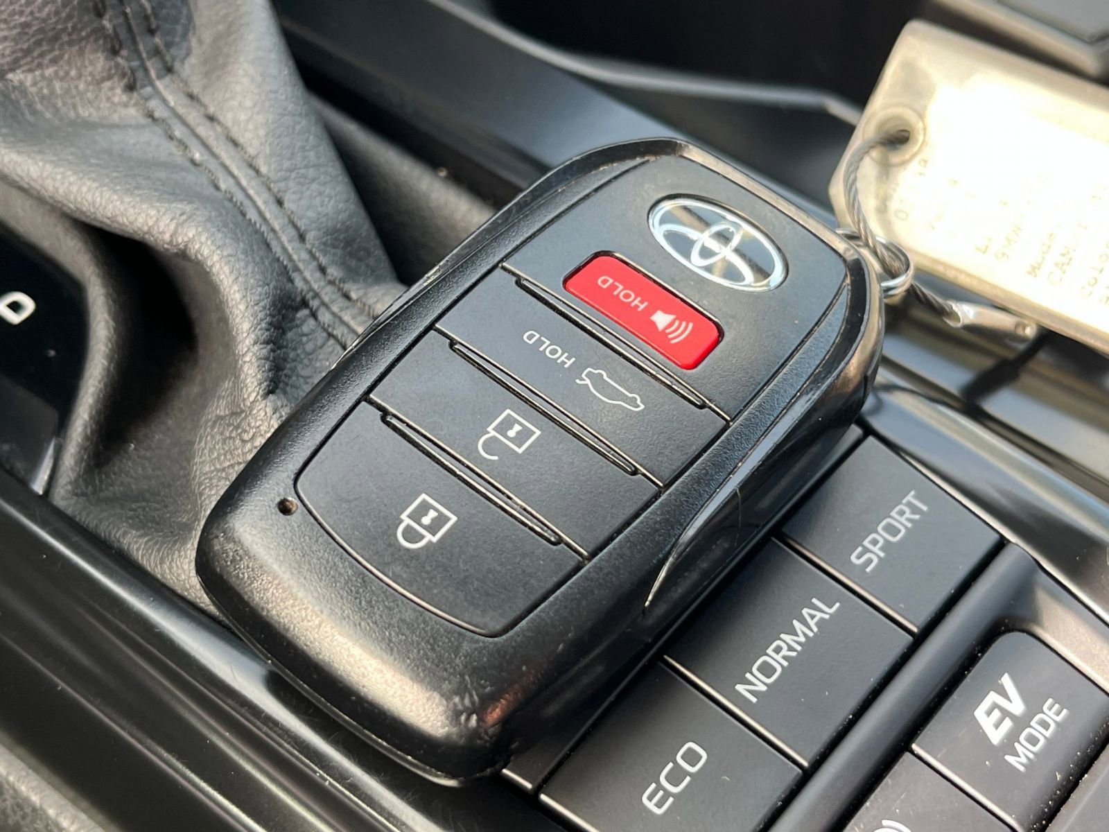 Thumbnail: 2025 Toyota Camry - 22