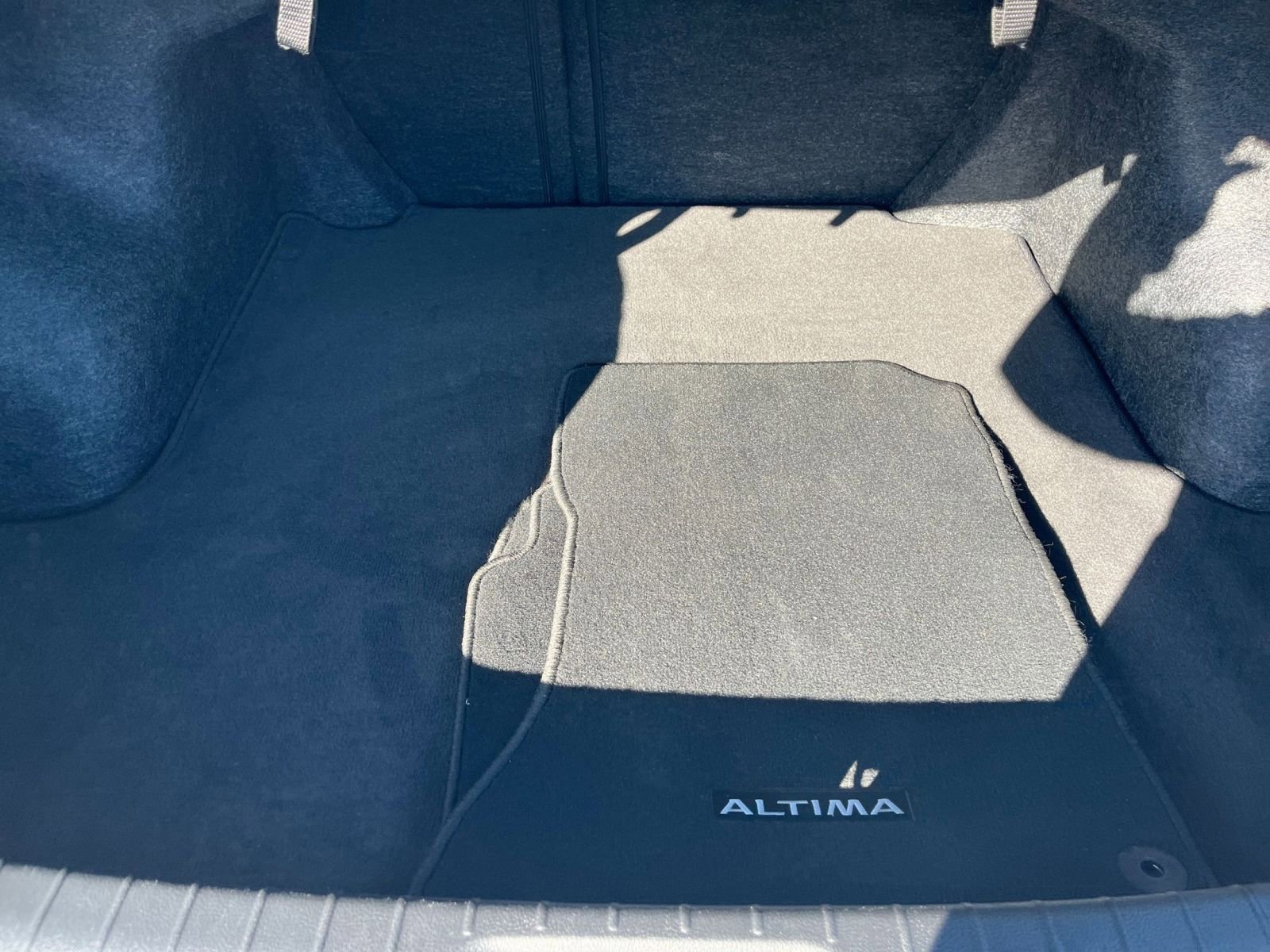 Thumbnail: 2025 Nissan Altima - 32