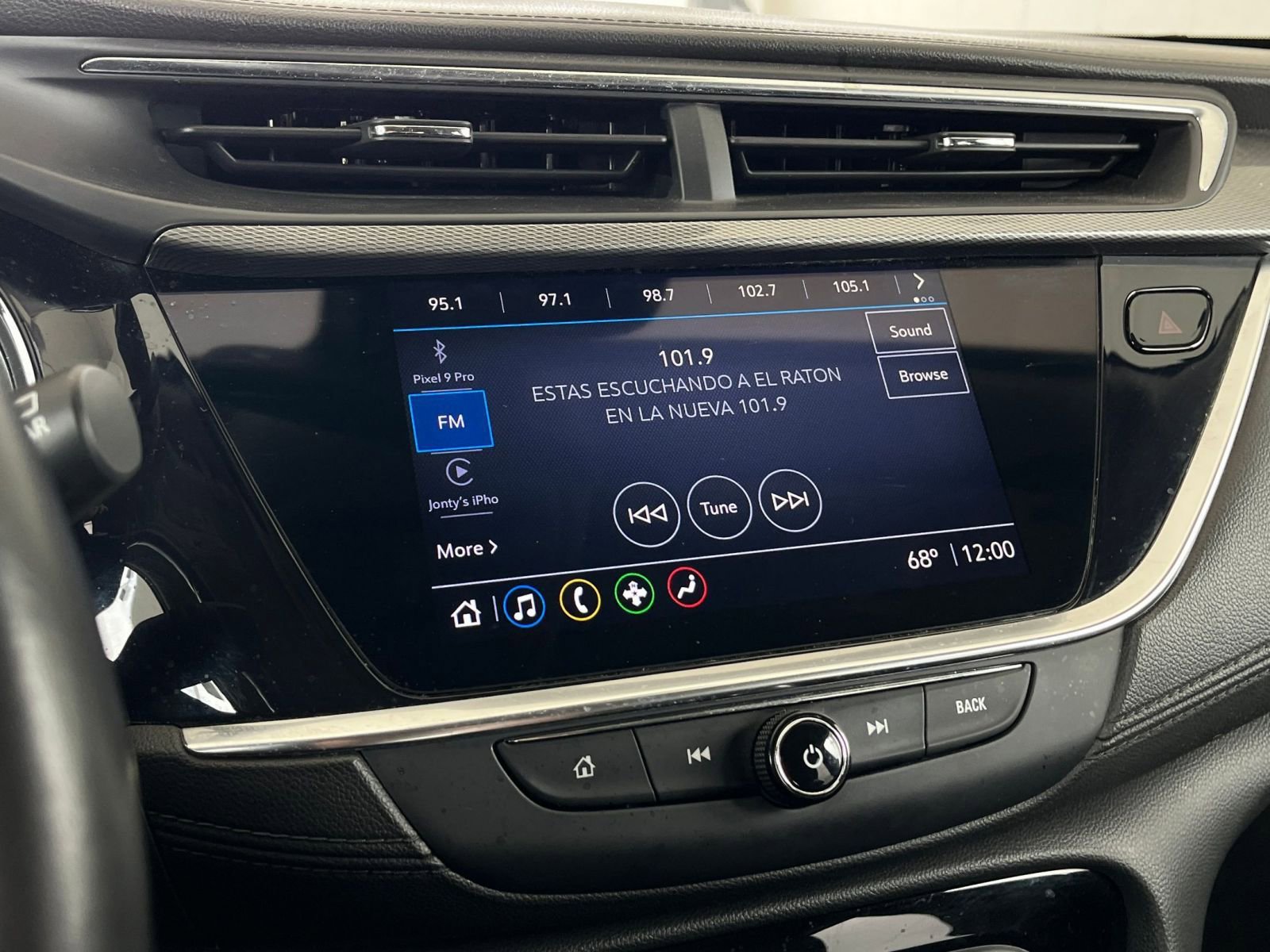 Thumbnail: 2021 Buick Encore GX - 17