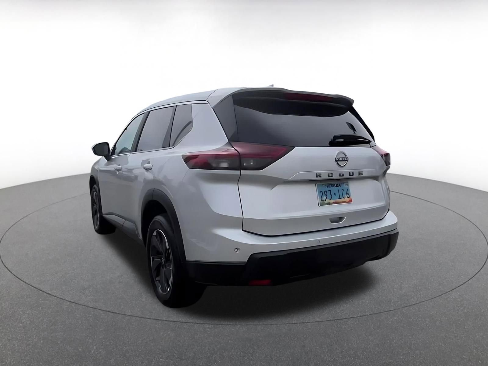 Thumbnail: 2025 Nissan Rogue - 11
