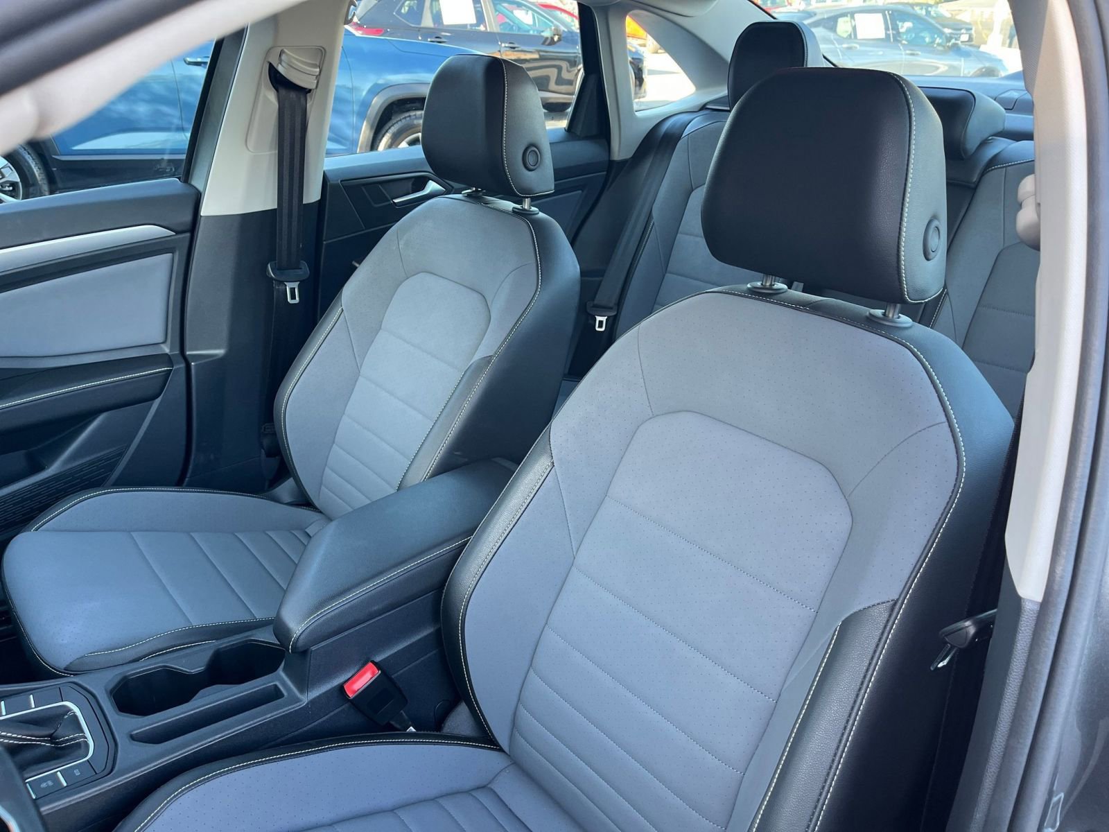 Thumbnail: 2025 Volkswagen Jetta - 27