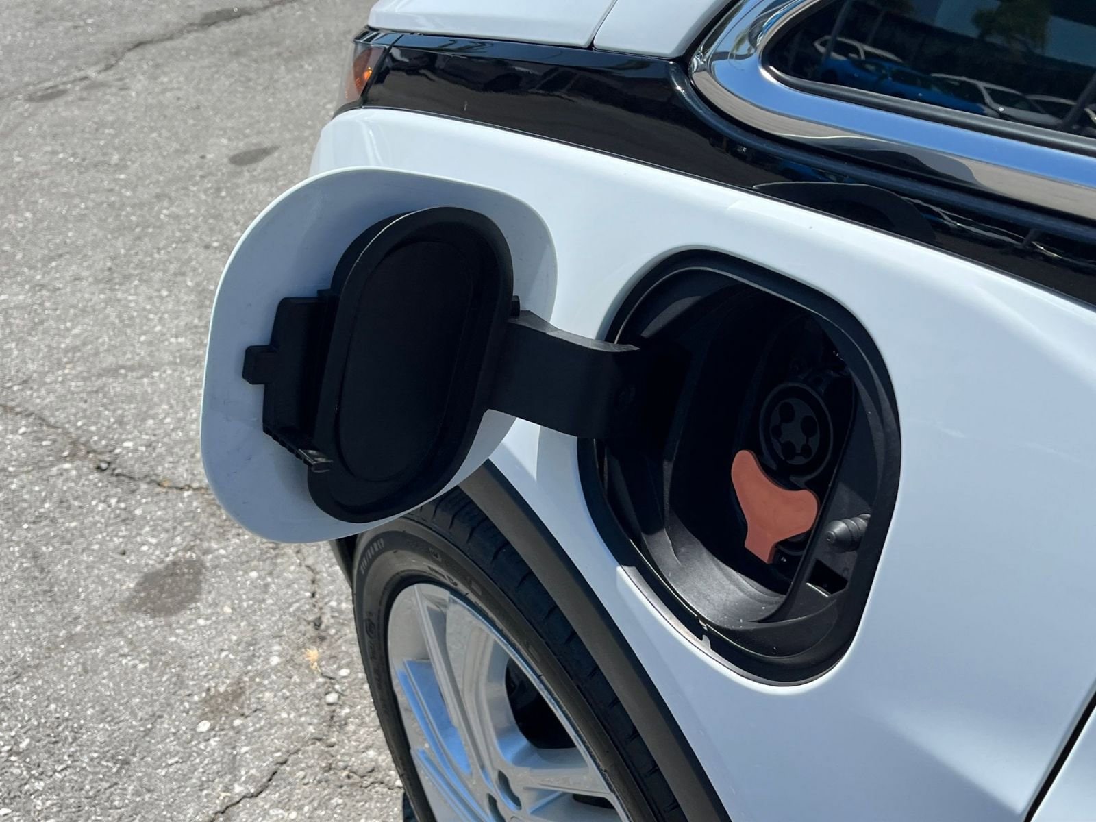 Thumbnail: 2023 Chevrolet Bolt EV - 19