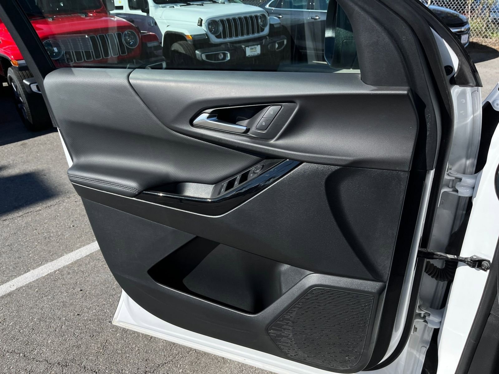 Thumbnail: 2025 Chevrolet Equinox - 20