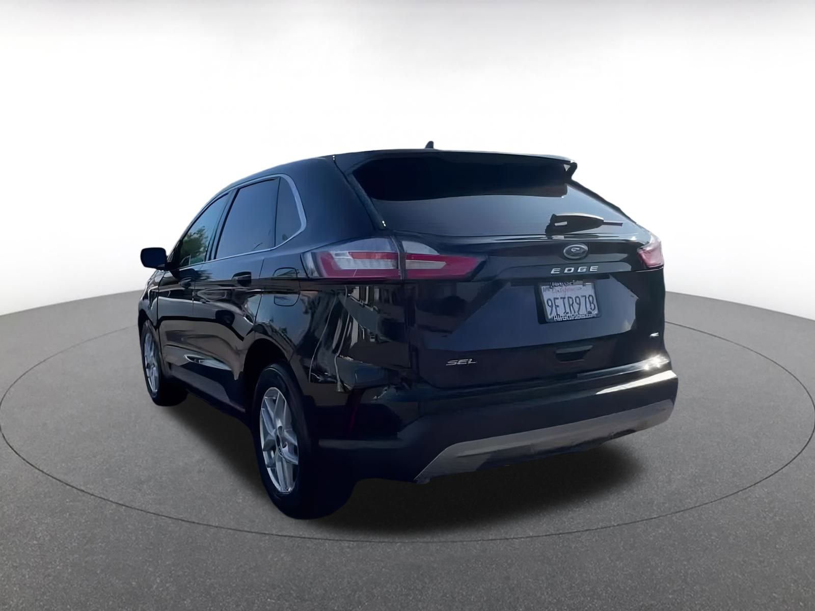 Thumbnail: 2023 Ford Edge - 11