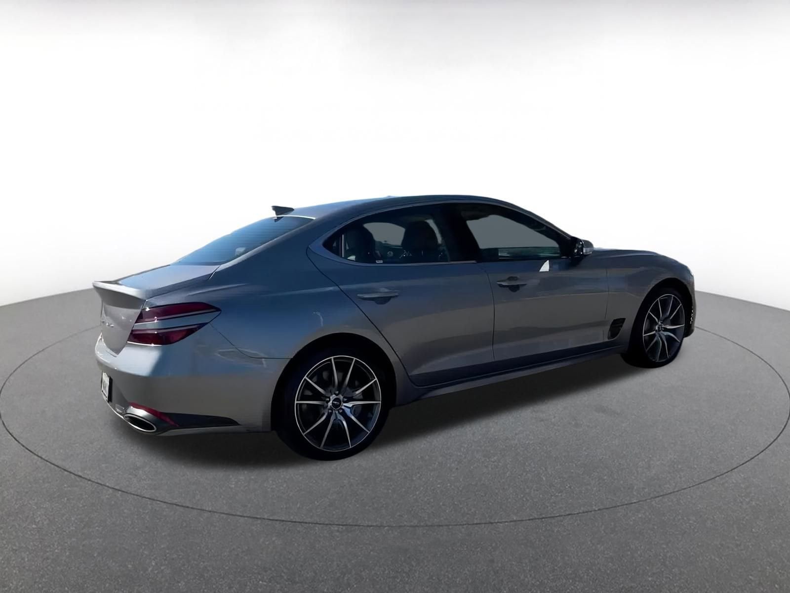 Thumbnail: 2025 Genesis G70 - 10