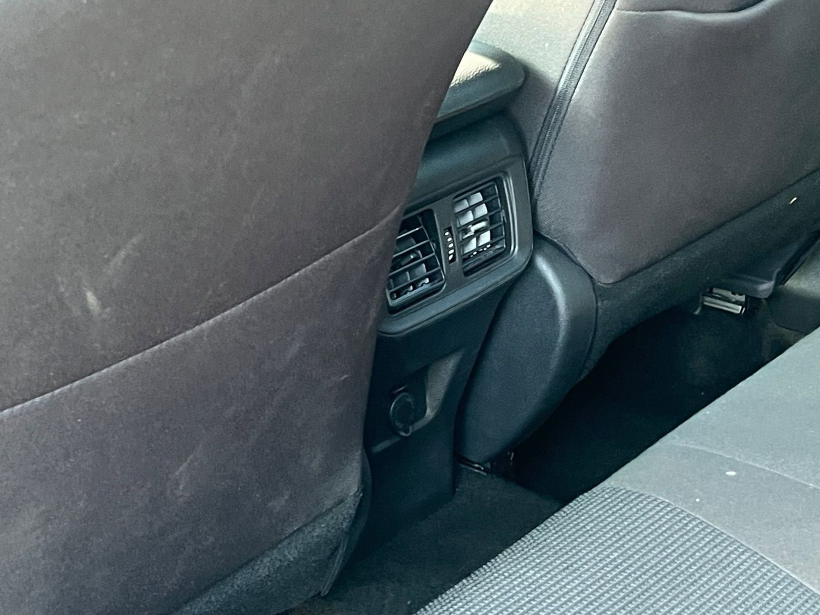 Thumbnail: 2025 Toyota RAV4 - 24