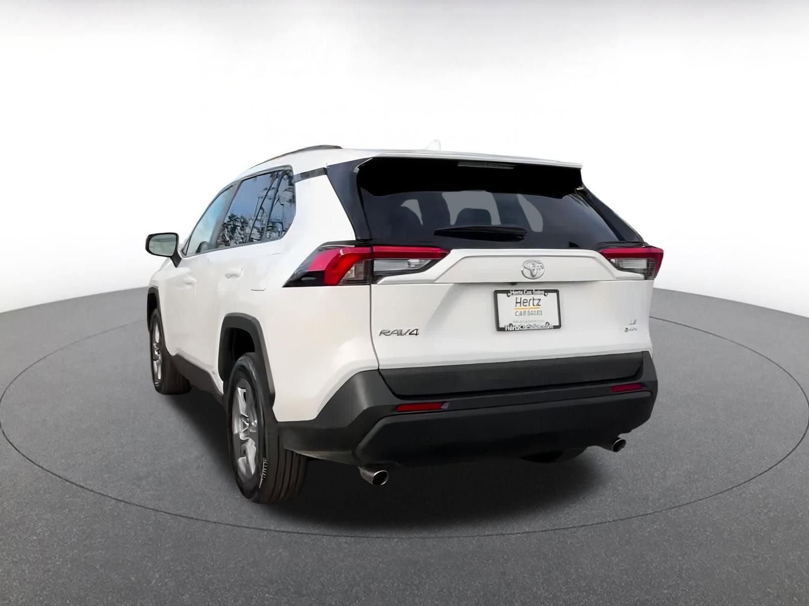 Thumbnail: 2025 Toyota RAV4 - 11