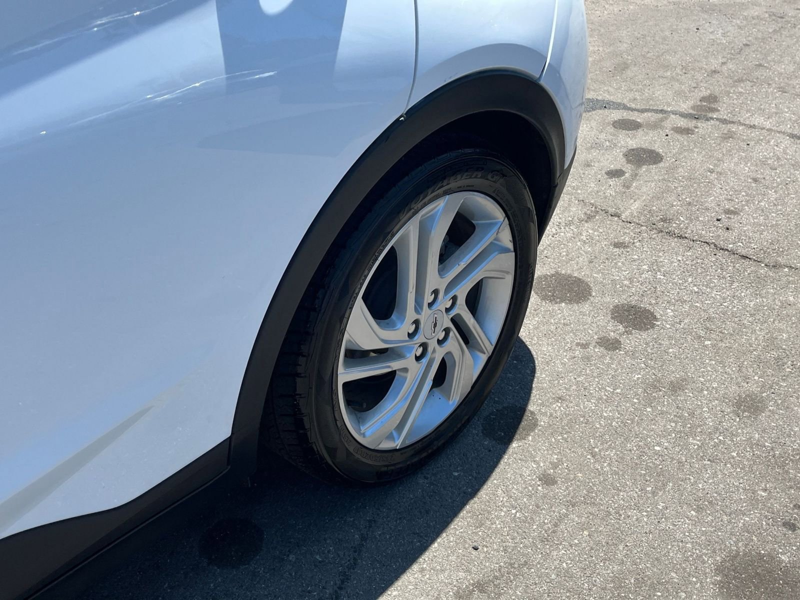Thumbnail: 2023 Chevrolet Bolt EV - 29