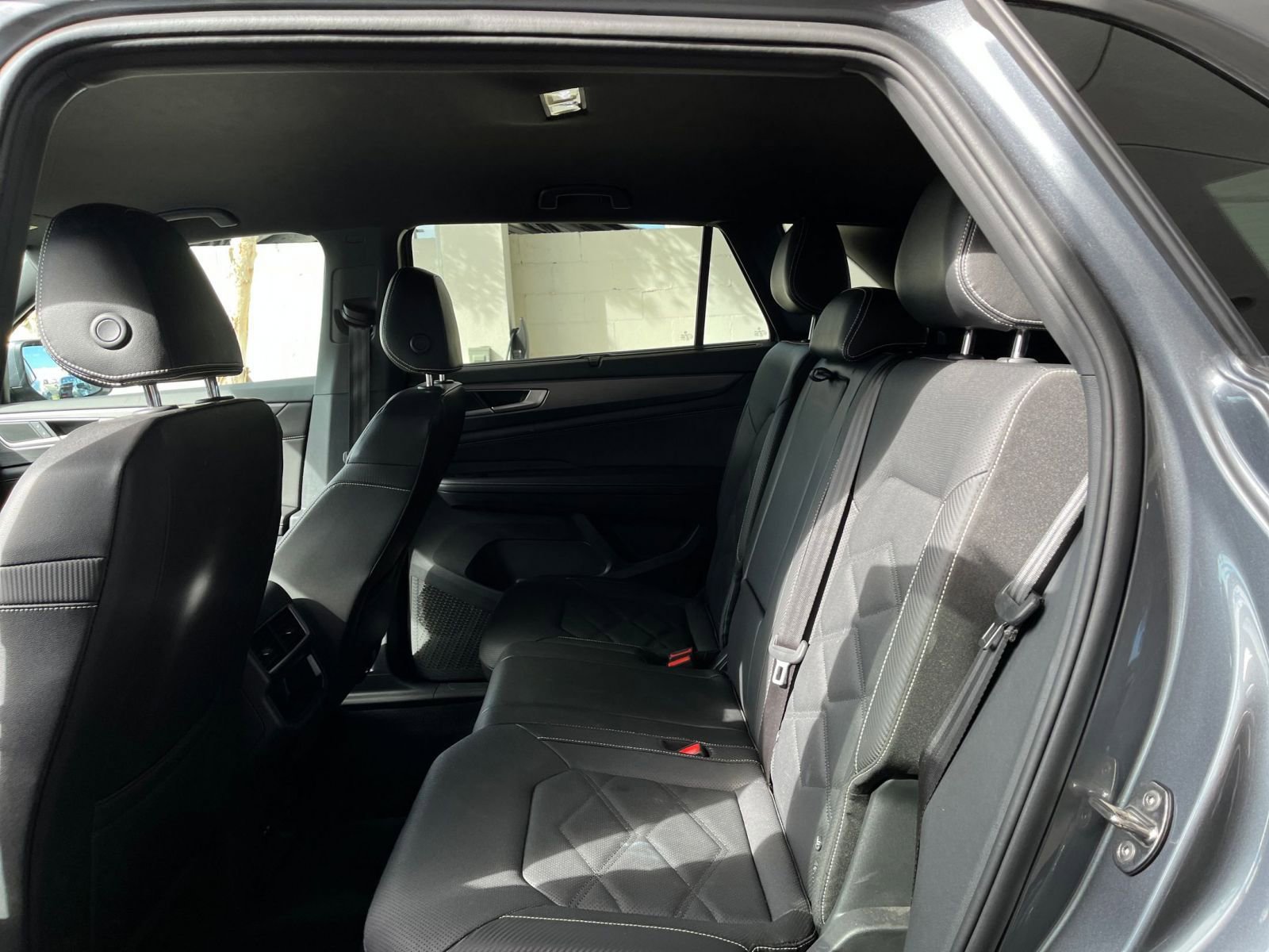 Thumbnail: 2025 Volkswagen Atlas - 25